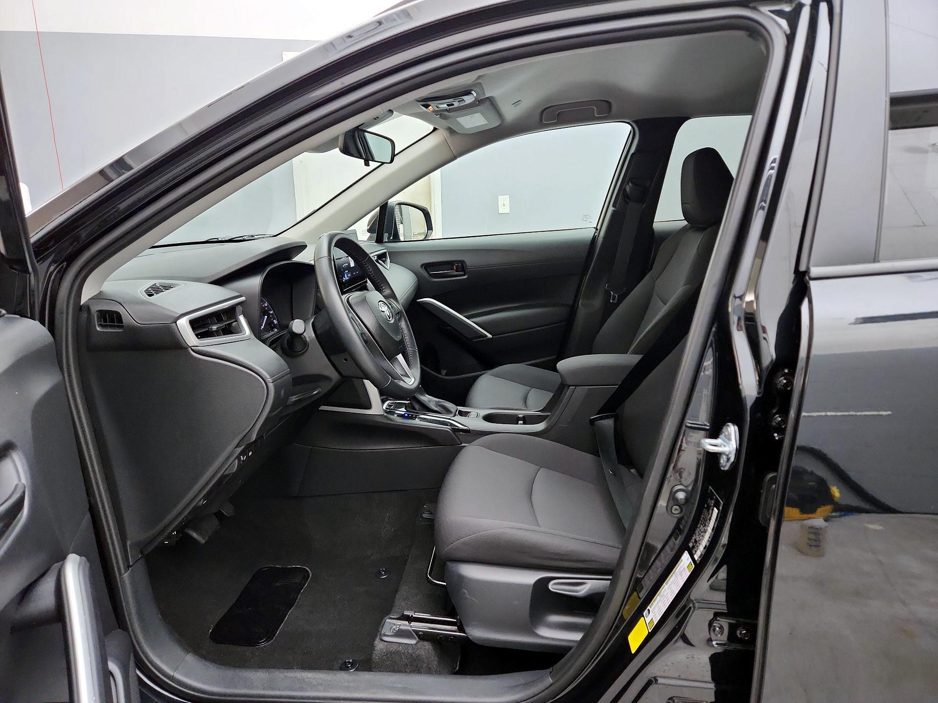 Thumbnail: 2025 Toyota Corolla Cross - 11