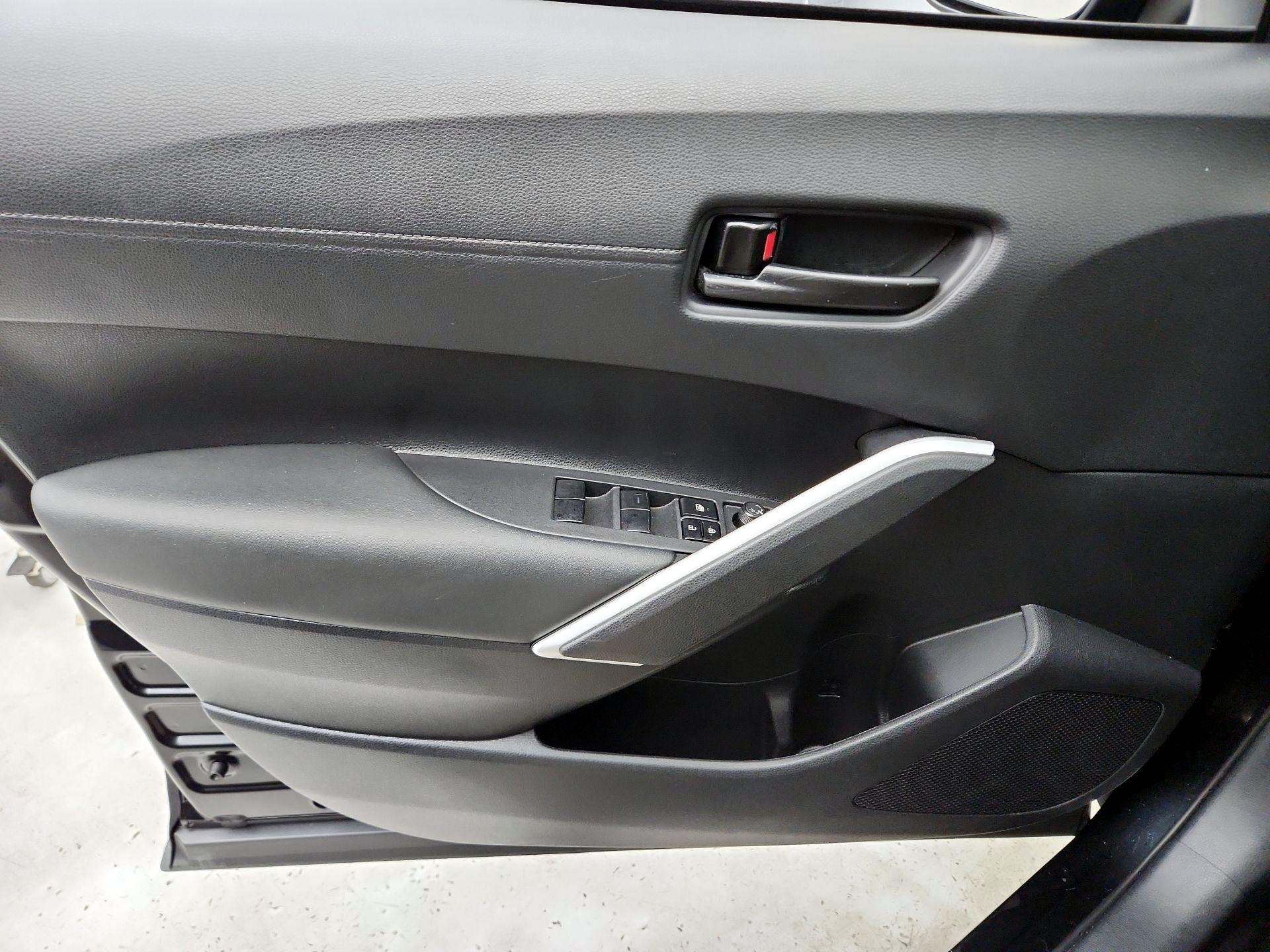 Thumbnail: 2025 Toyota Corolla Cross - 12