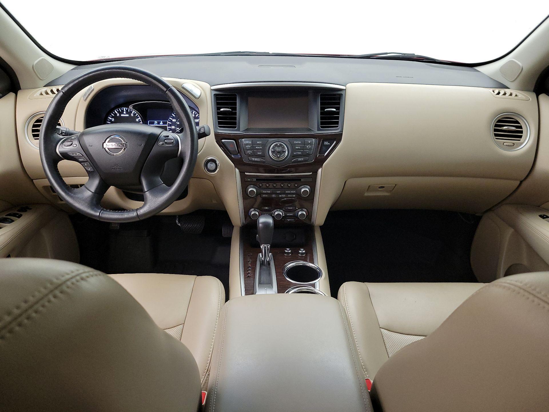 Thumbnail: 2016 Nissan Pathfinder - 9