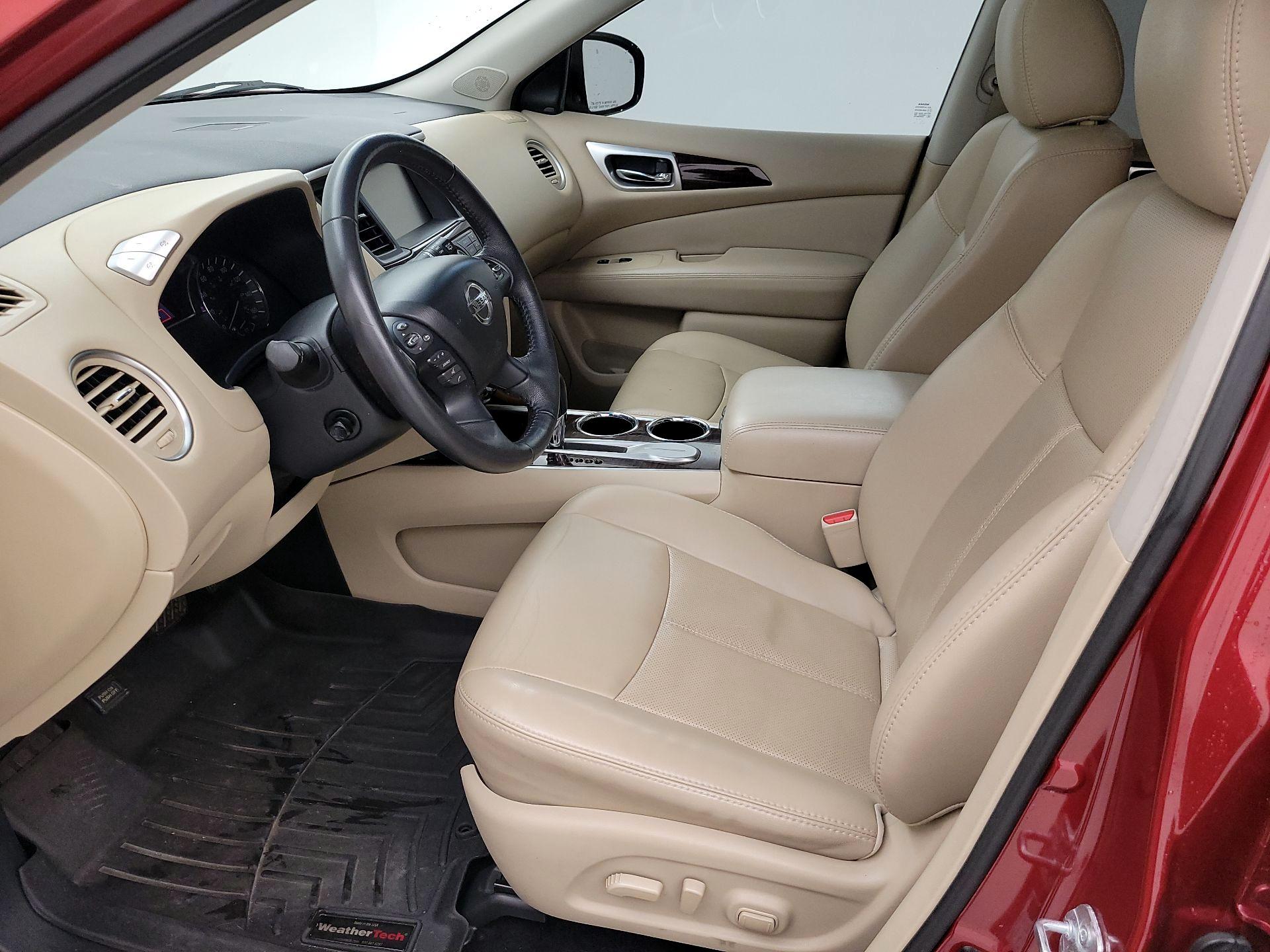 Thumbnail: 2016 Nissan Pathfinder - 11