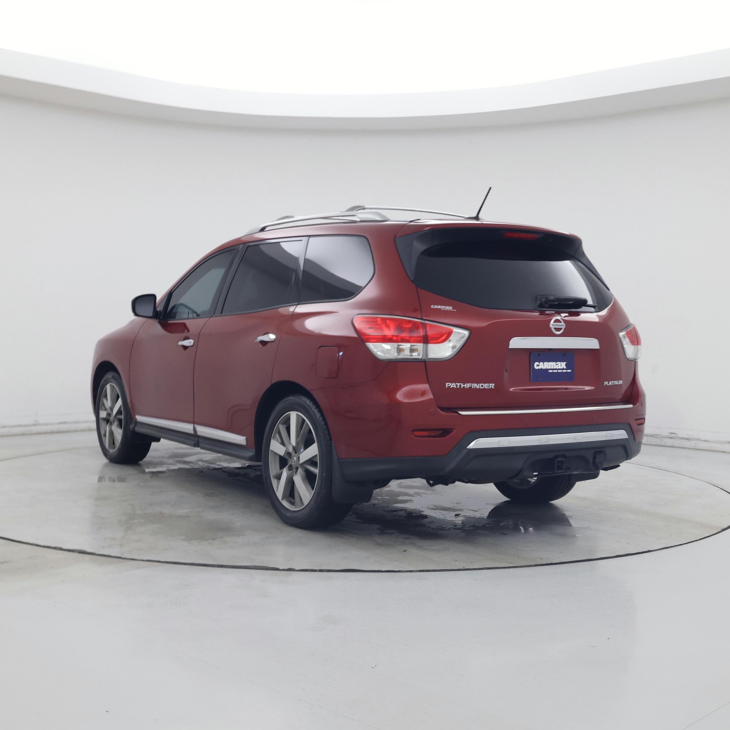 Thumbnail: 2016 Nissan Pathfinder - 2