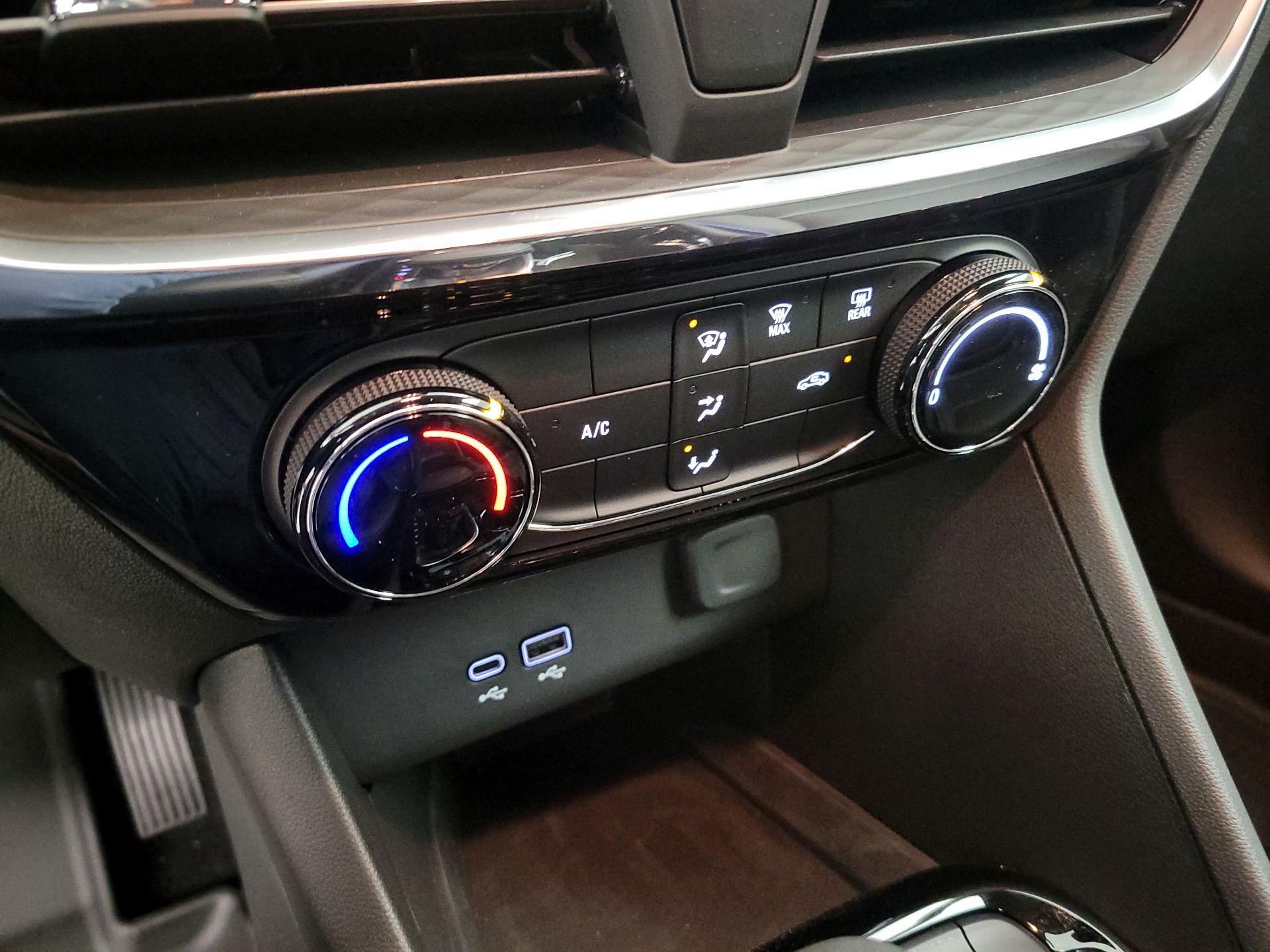 Thumbnail: 2025 Buick Encore GX - 16