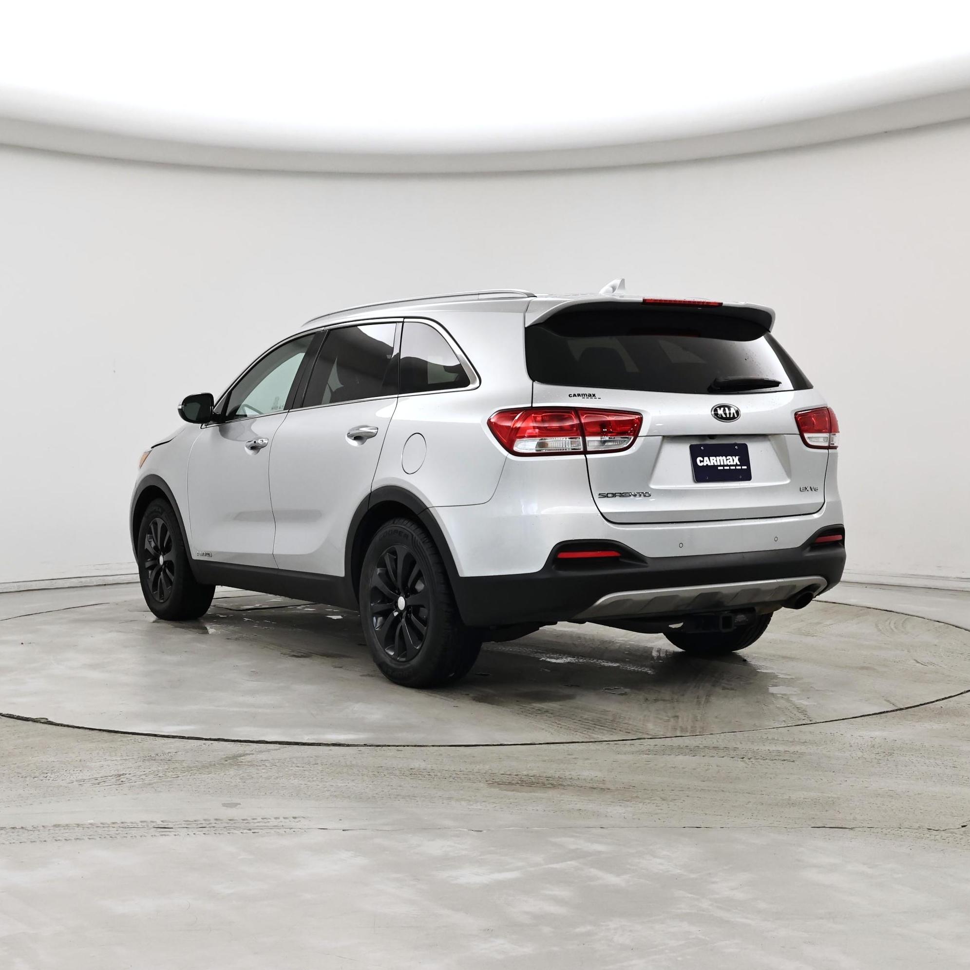 Thumbnail: 2017 Kia Sorento - 2