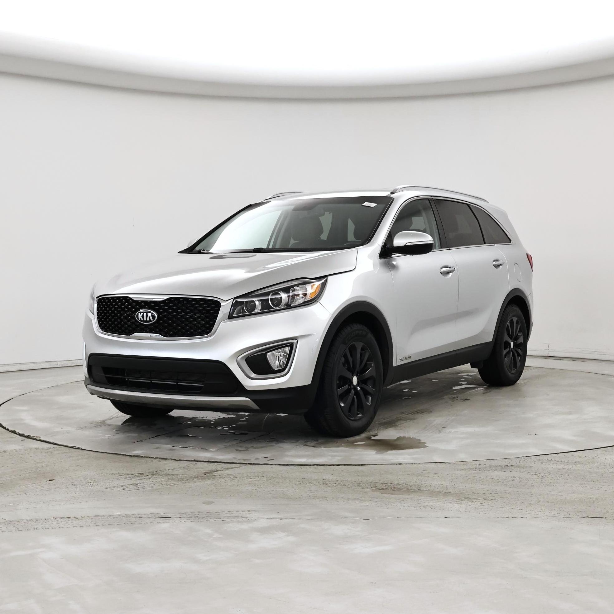 Thumbnail: 2017 Kia Sorento - 4