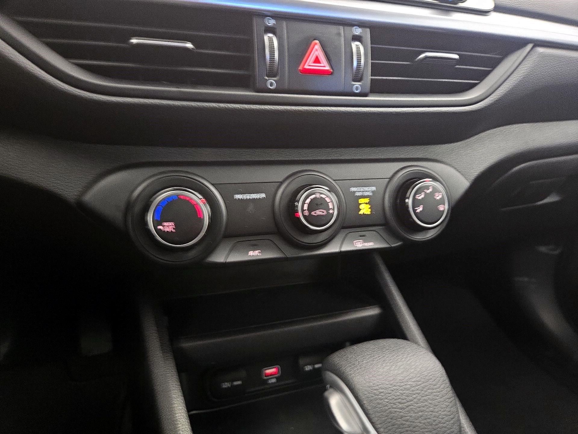 Thumbnail: 2023 Kia Forte - 14