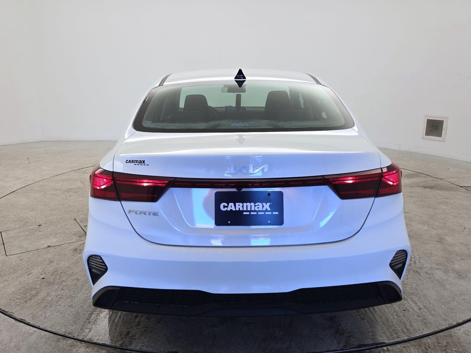 Thumbnail: 2023 Kia Forte - 6