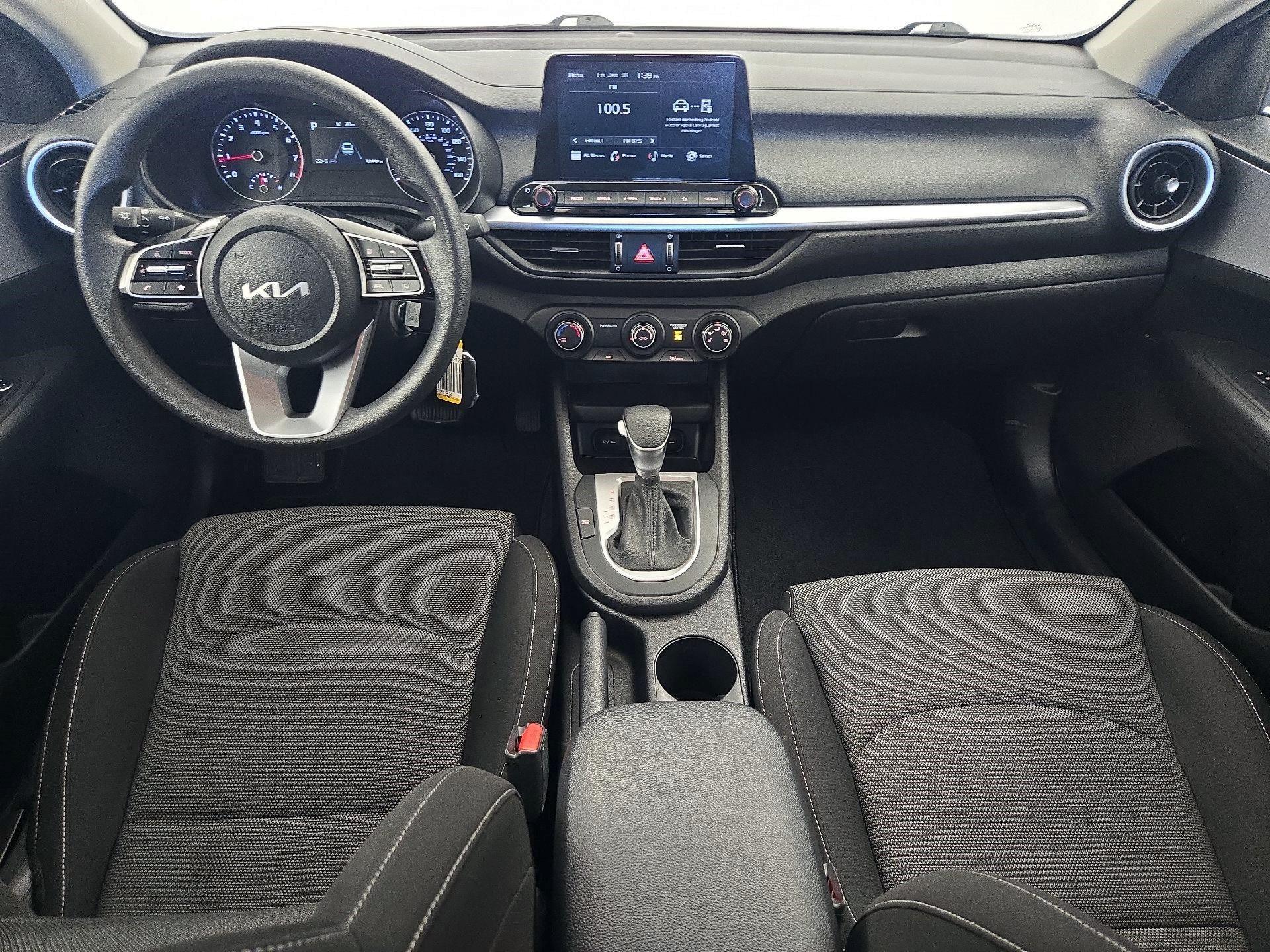 Thumbnail: 2023 Kia Forte - 8