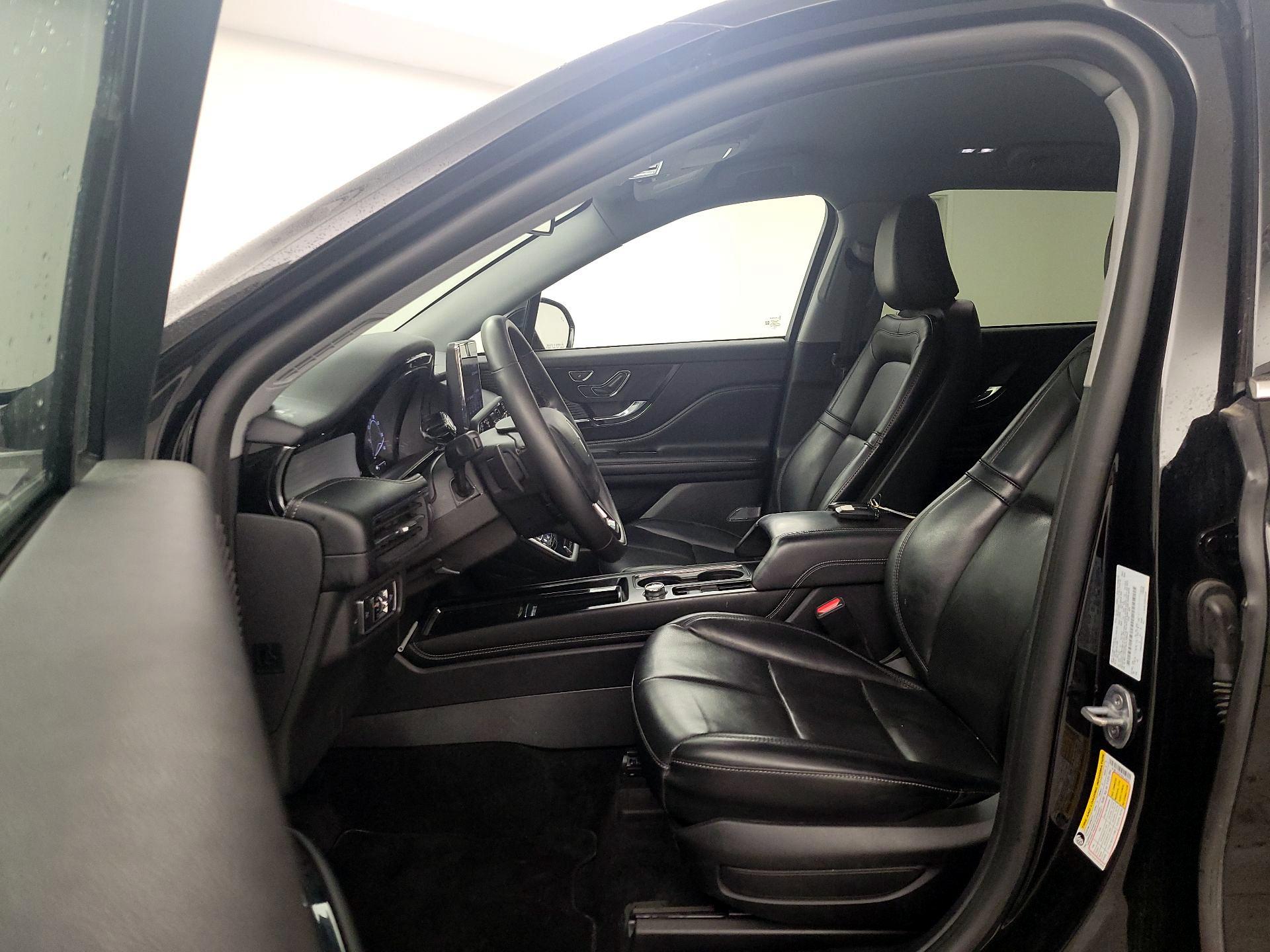 Thumbnail: 2022 Lincoln Corsair - 11