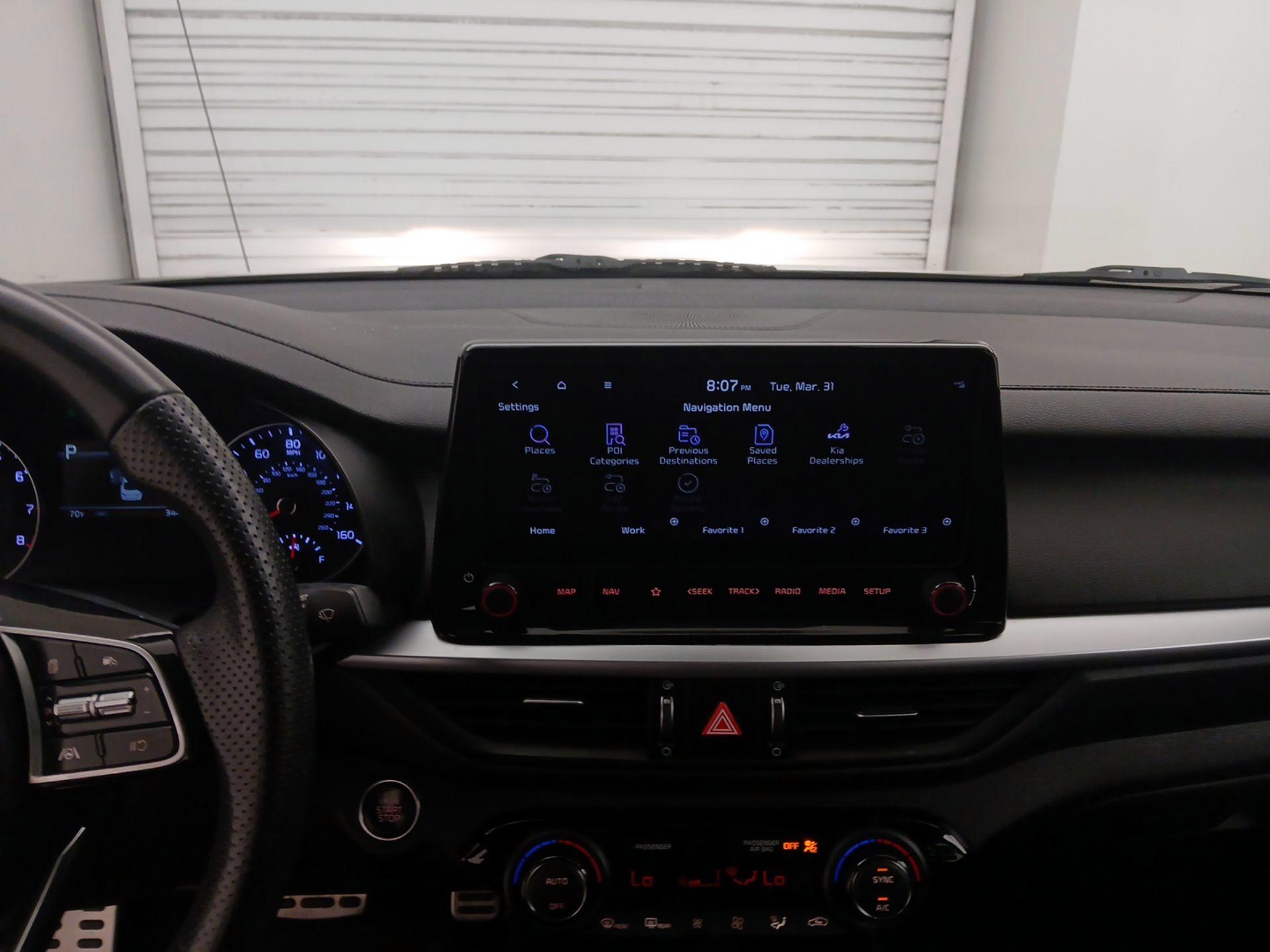 Thumbnail: 2023 Kia Forte - 9