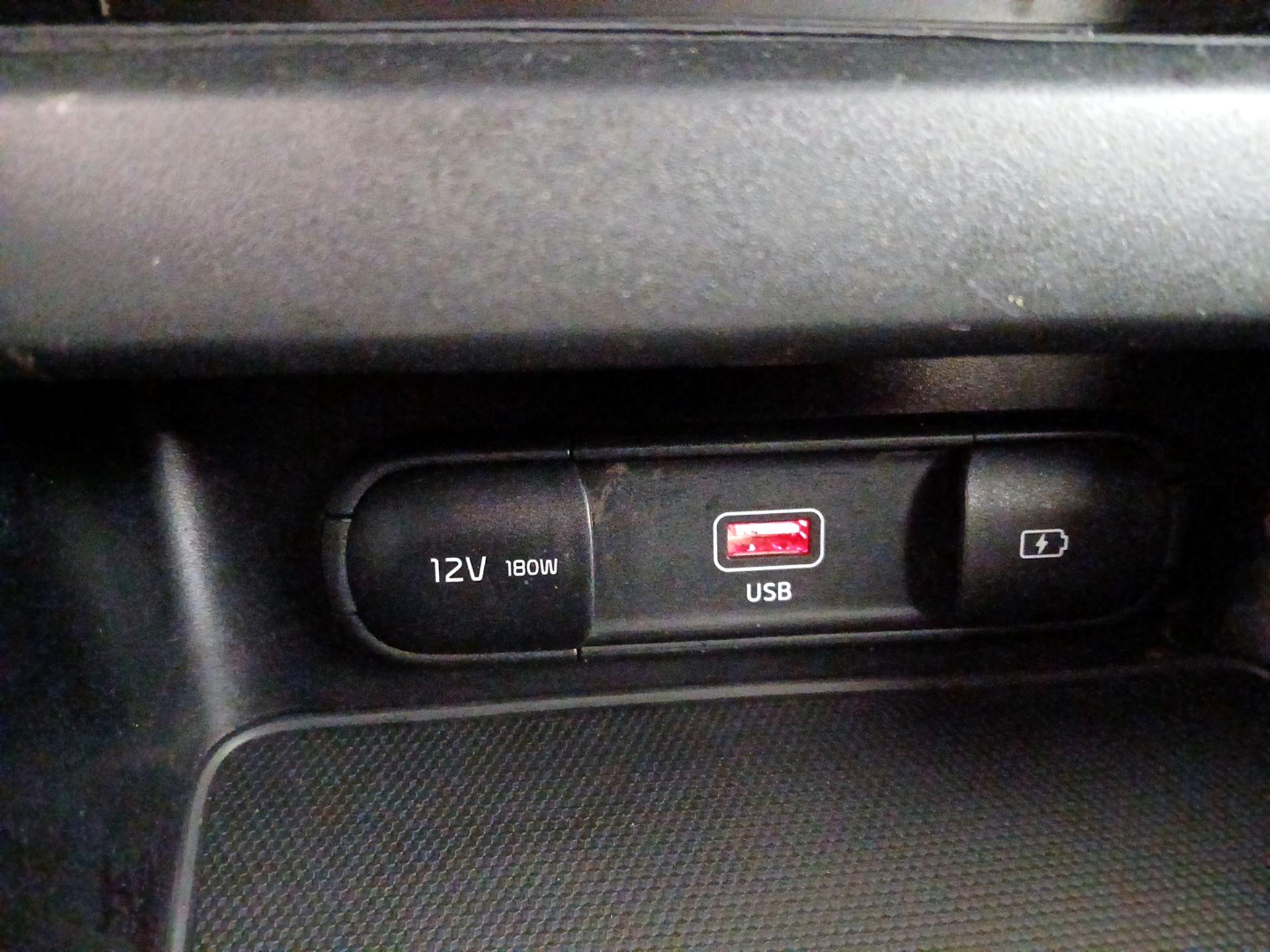 Thumbnail: 2023 Kia Forte - 19