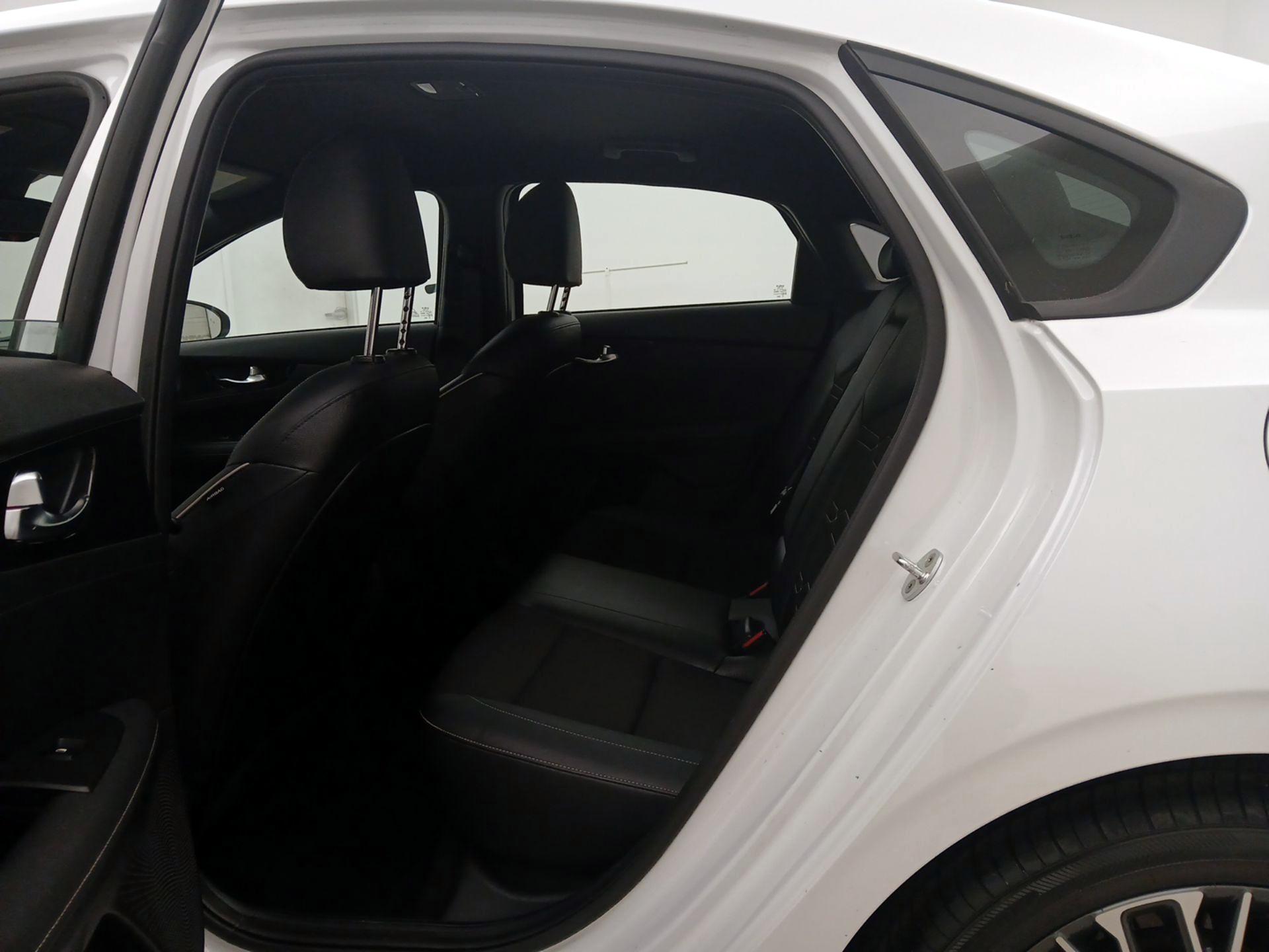 Thumbnail: 2023 Kia Forte - 20