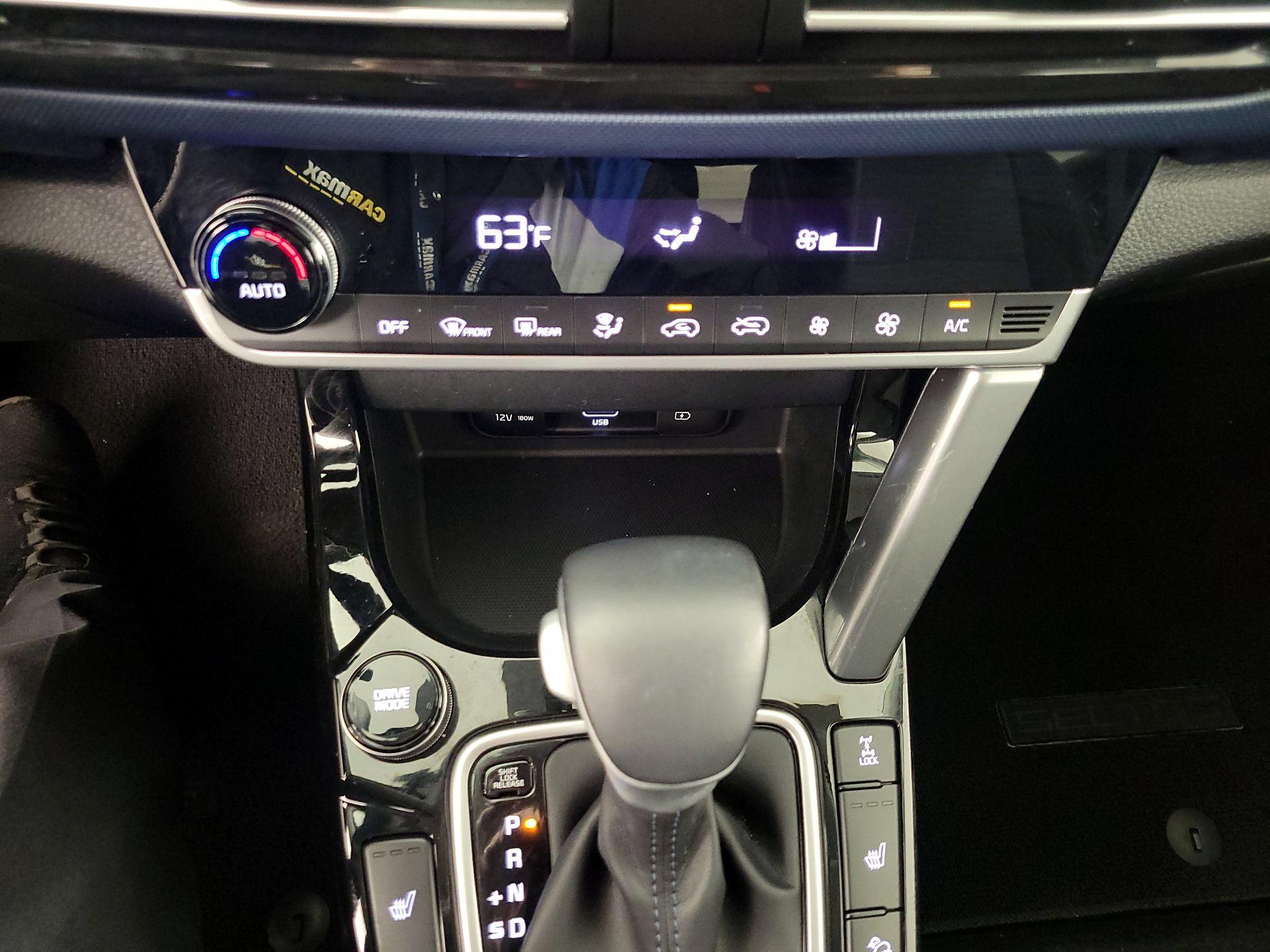 Thumbnail: 2023 Kia Seltos - 17