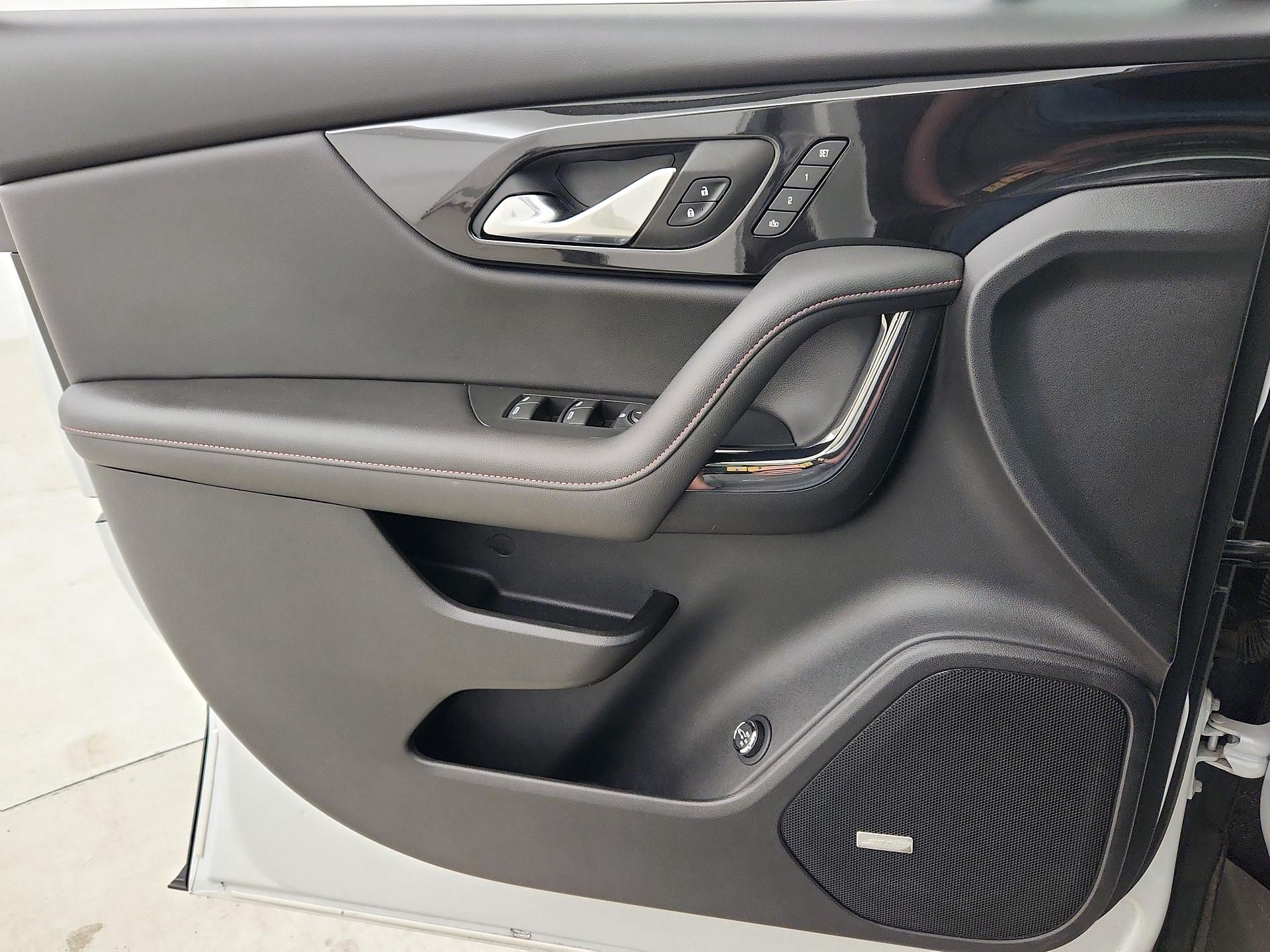 Thumbnail: 2022 Chevrolet Blazer - 12