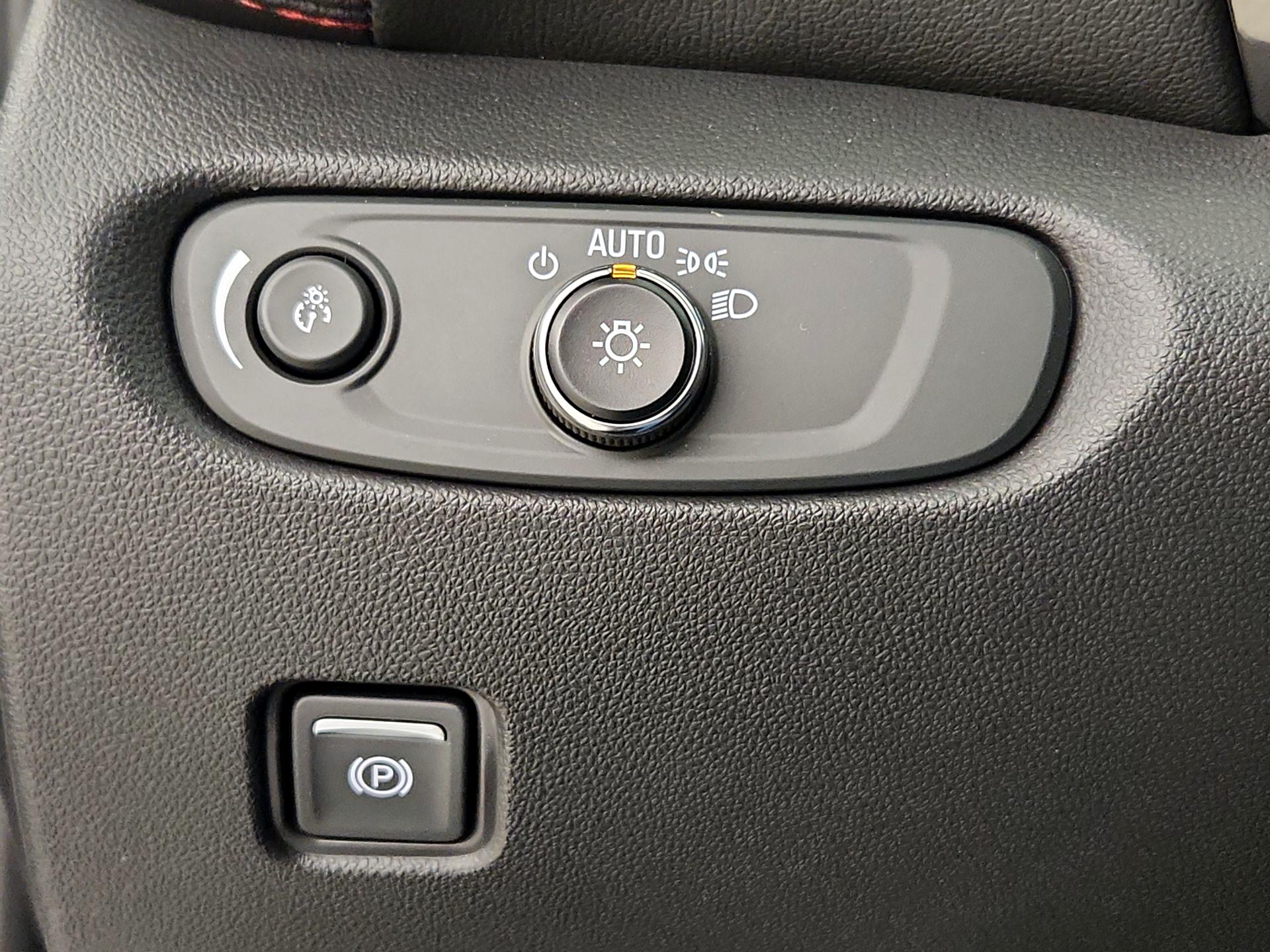 Thumbnail: 2022 Chevrolet Blazer - 13