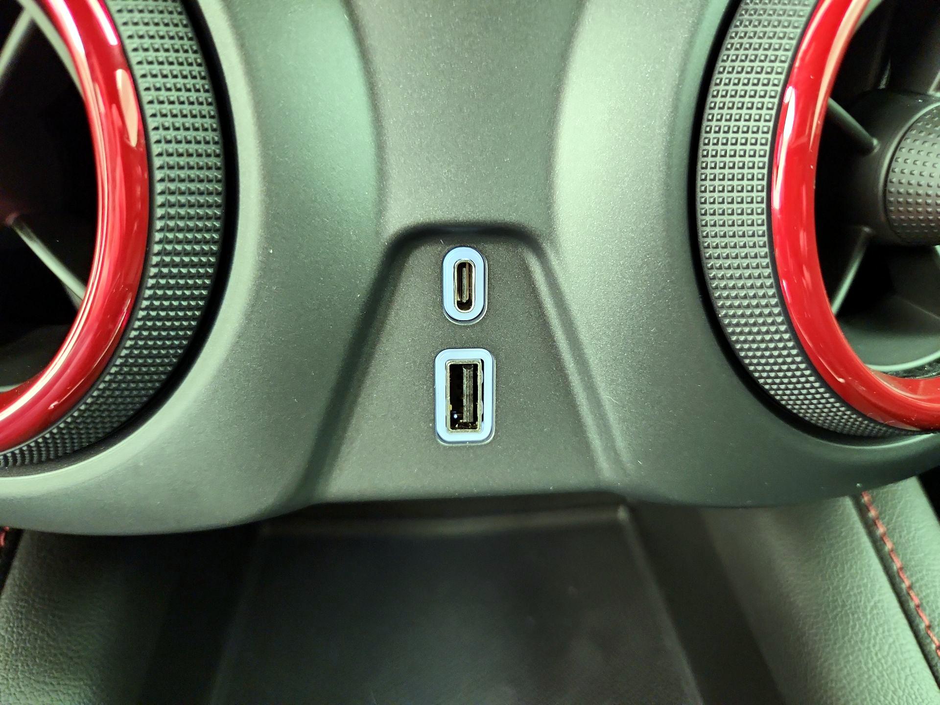 Thumbnail: 2022 Chevrolet Blazer - 18