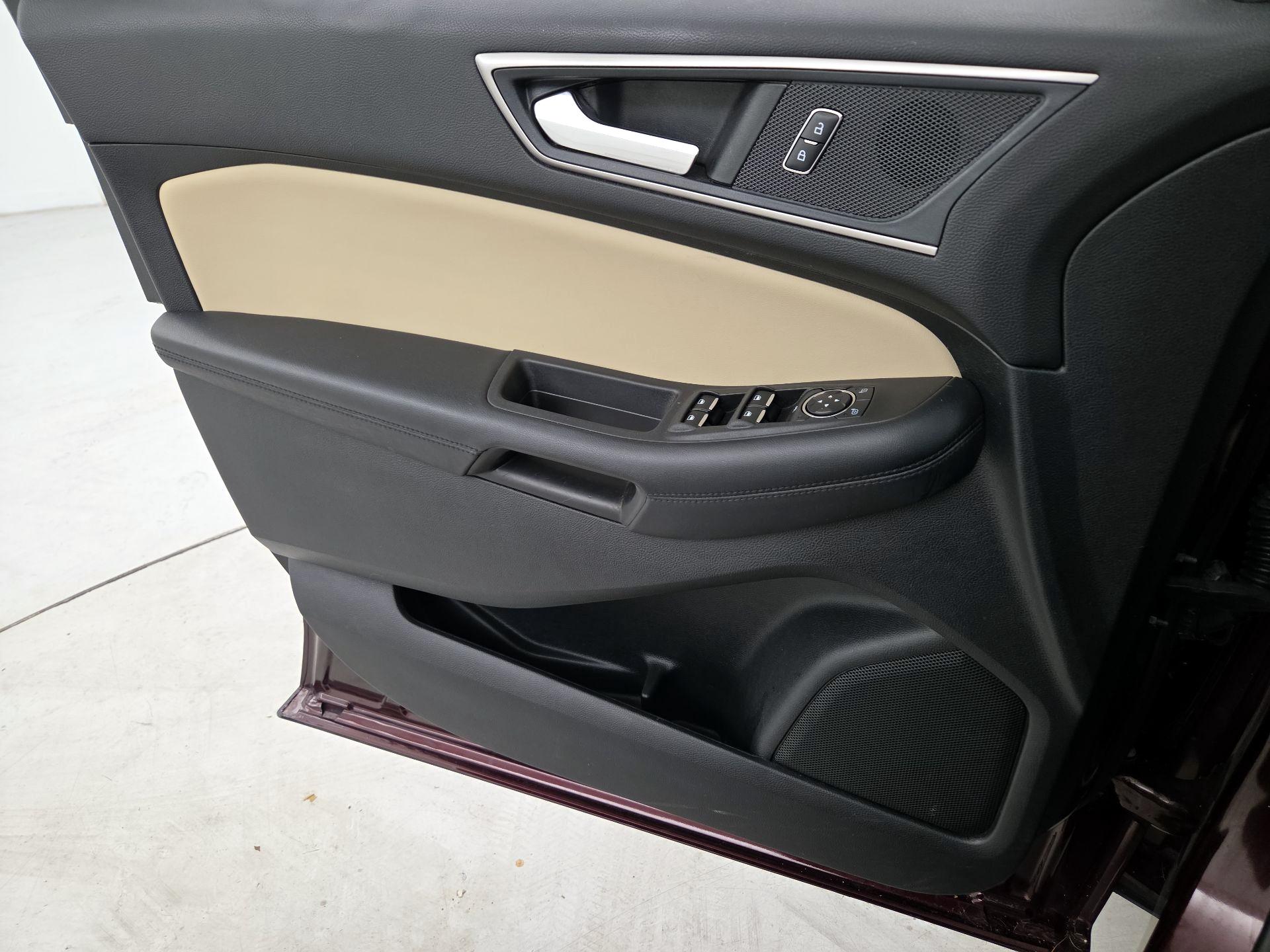 Thumbnail: 2022 Ford Edge - 12