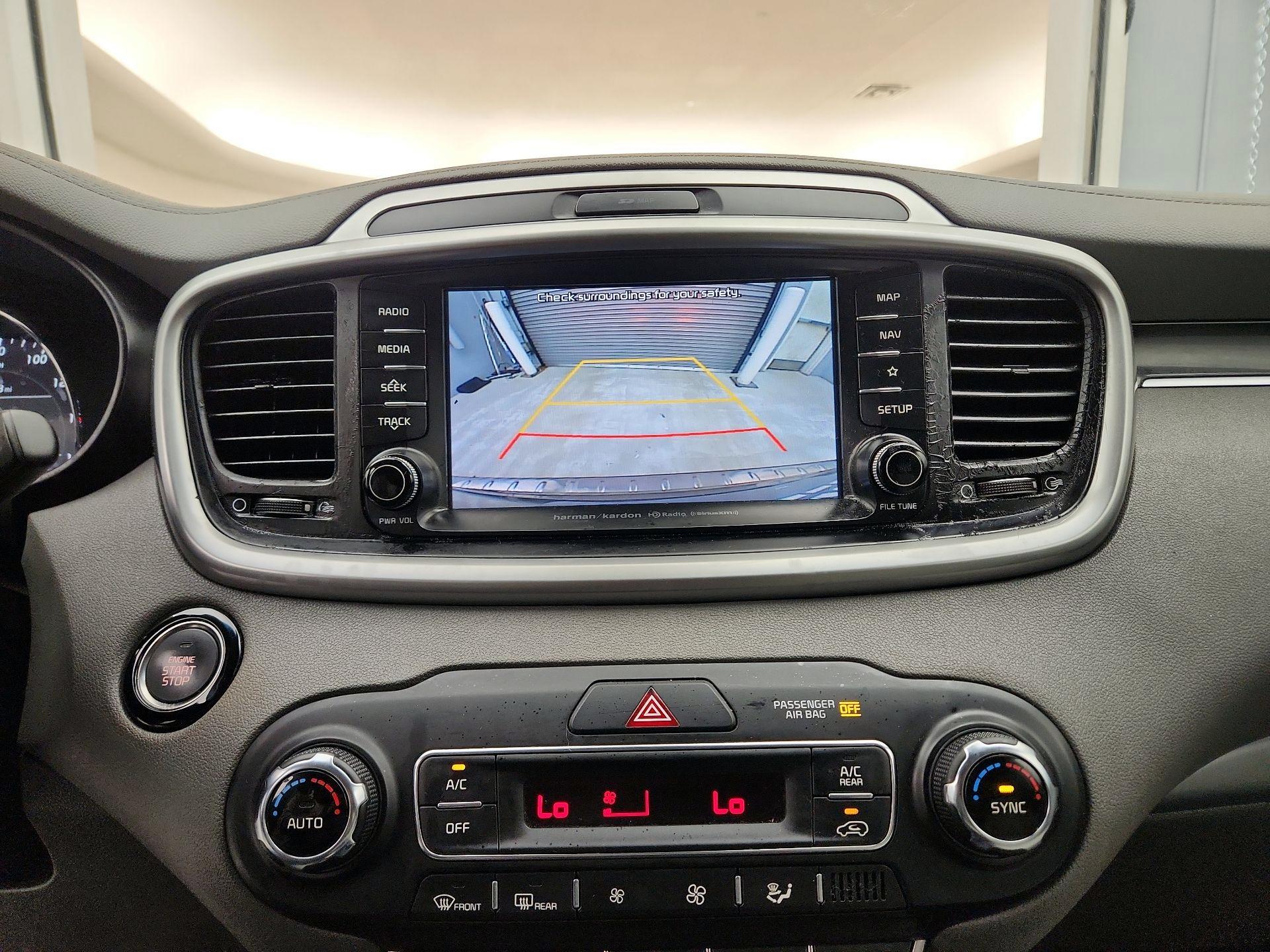 Thumbnail: 2019 Kia Sorento - 15