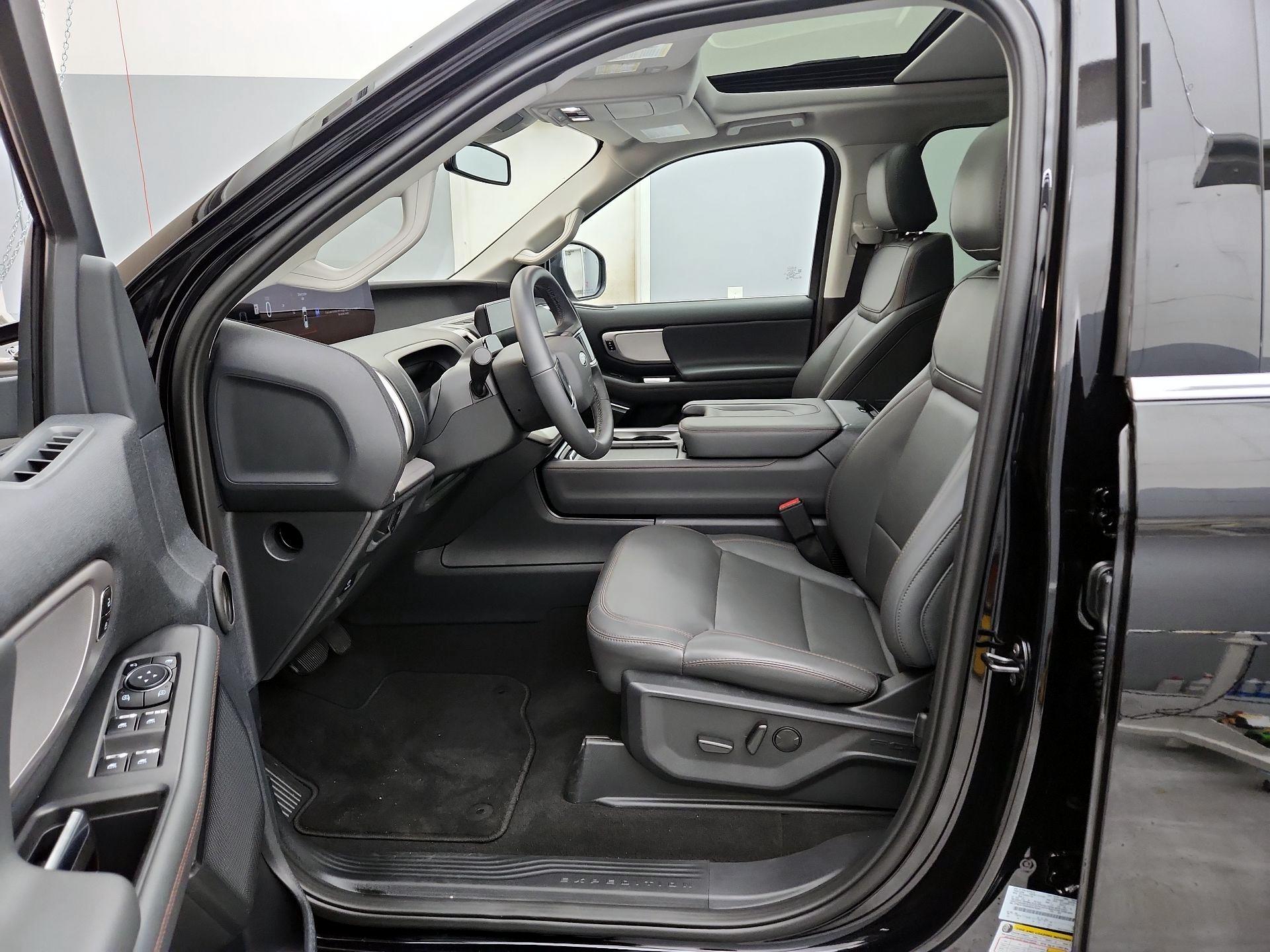 Thumbnail: 2025 Ford Expedition - 11