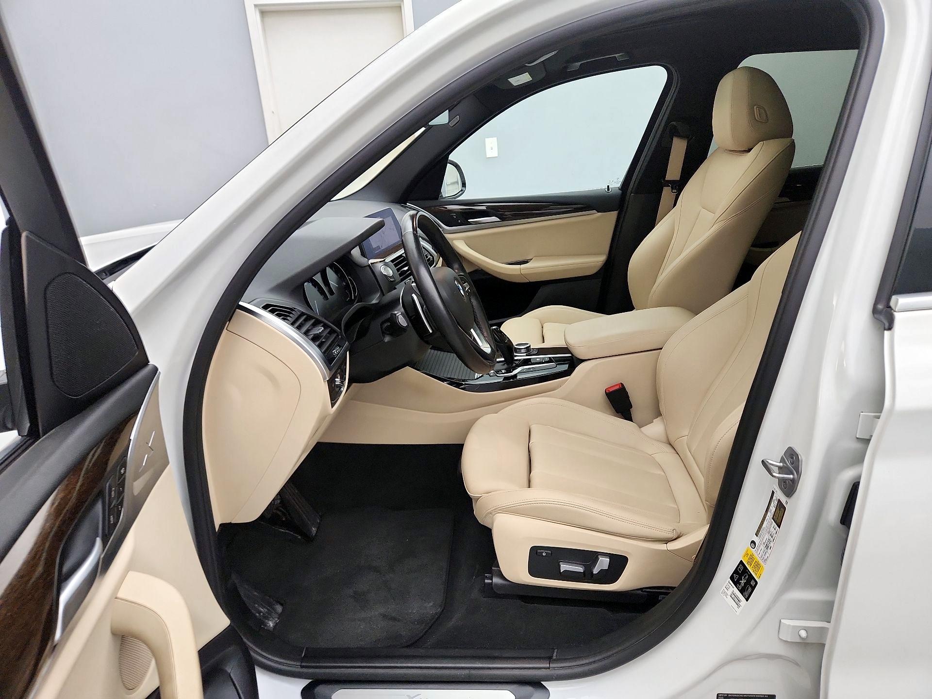 Thumbnail: 2021 BMW X3 - 11