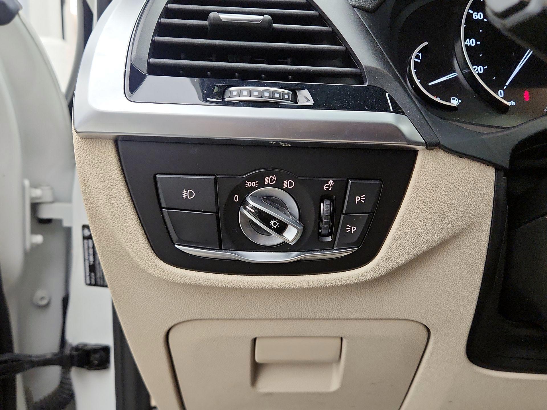 Thumbnail: 2021 BMW X3 - 13