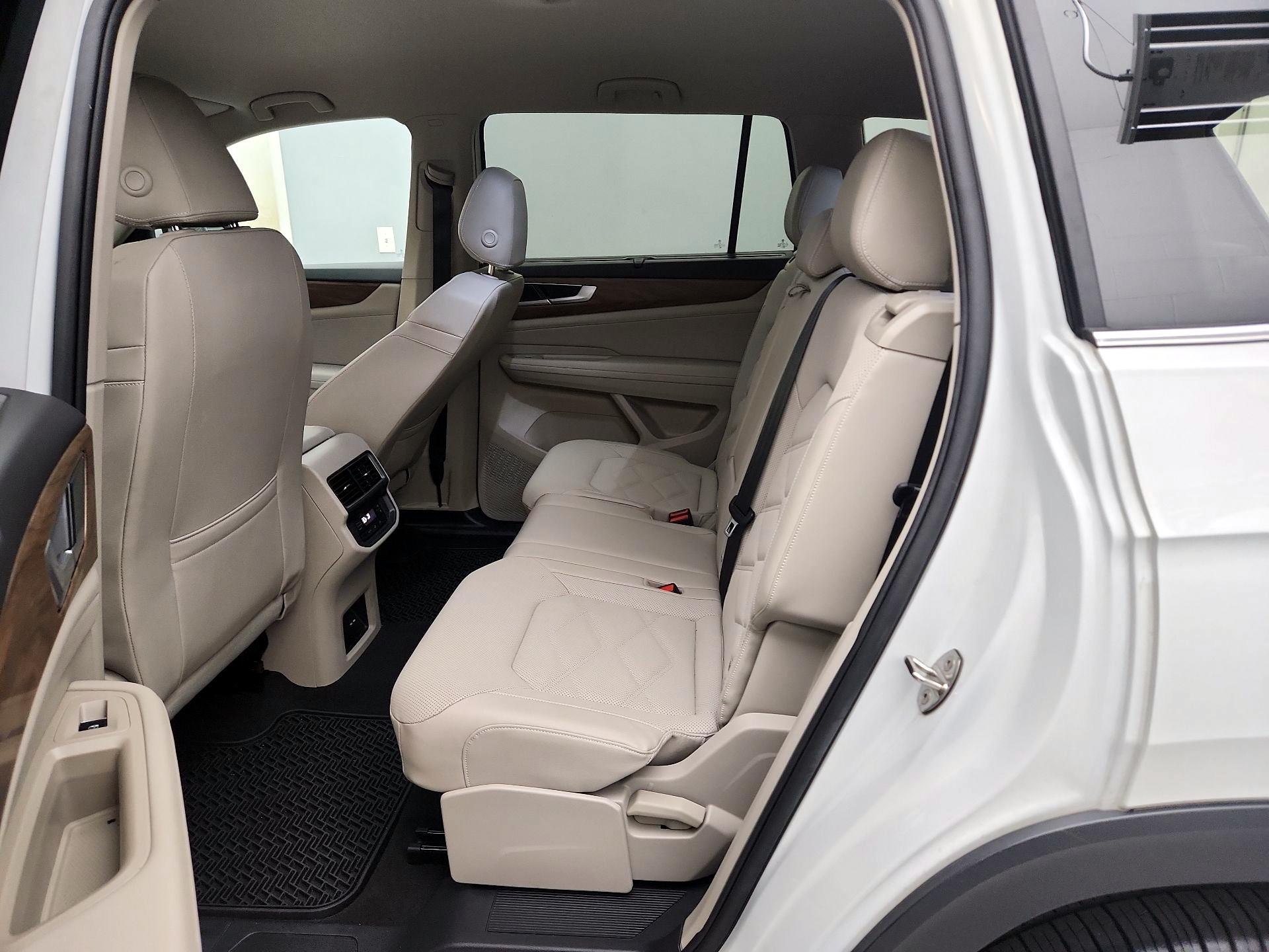 Thumbnail: 2024 Volkswagen Atlas - 19