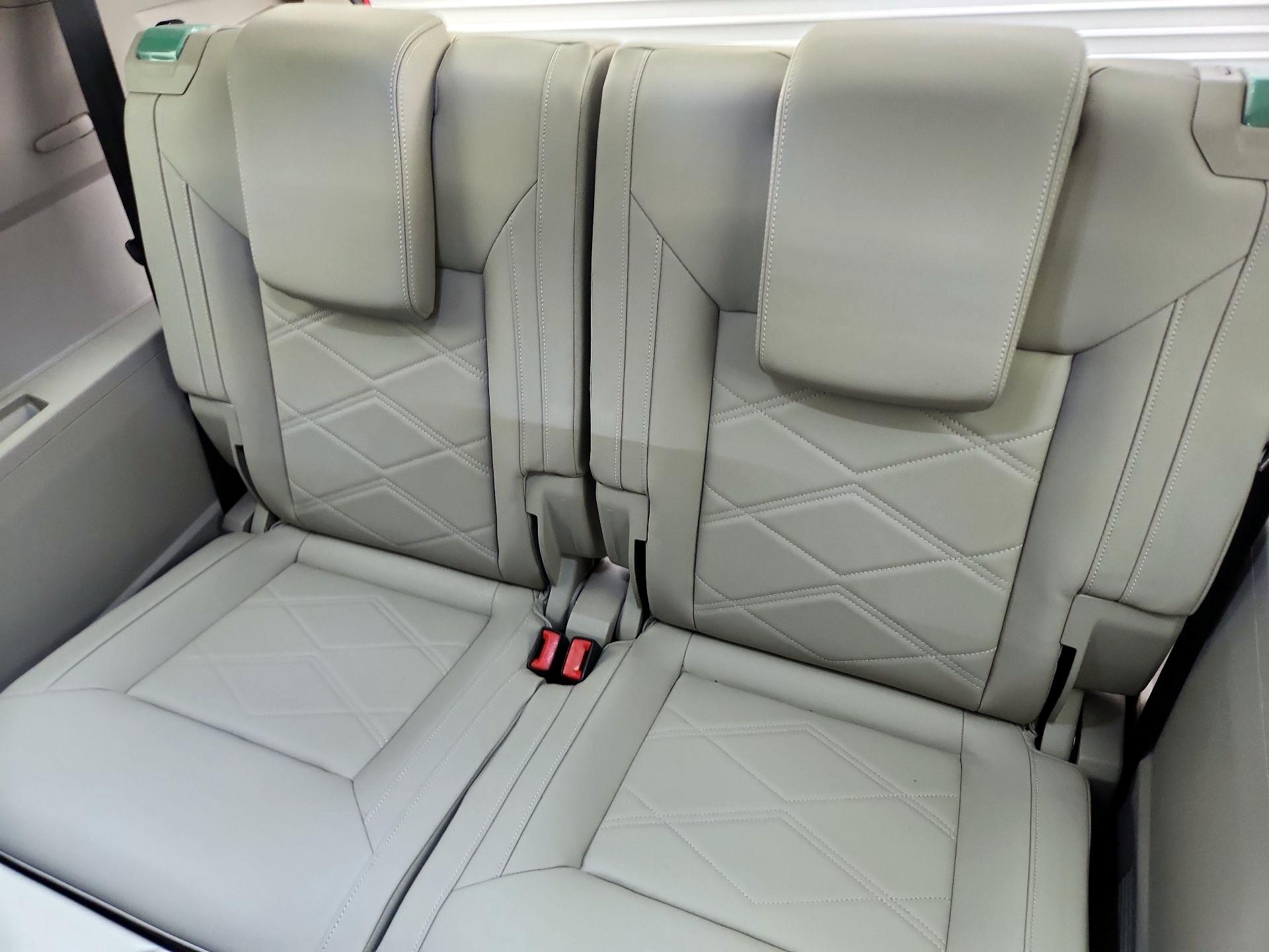 Thumbnail: 2024 Volkswagen Atlas - 20