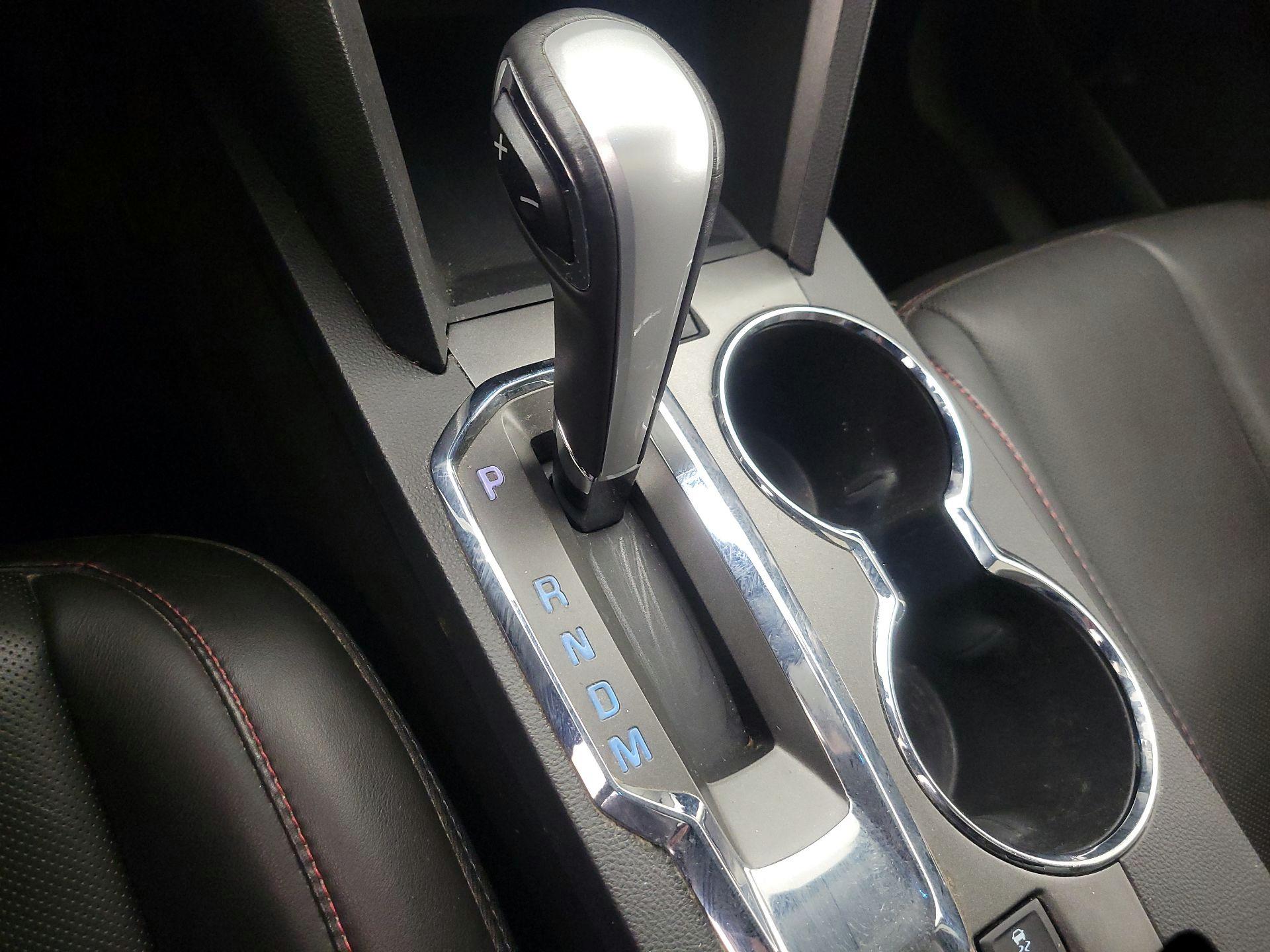 Thumbnail: 2015 Chevrolet Equinox - 16