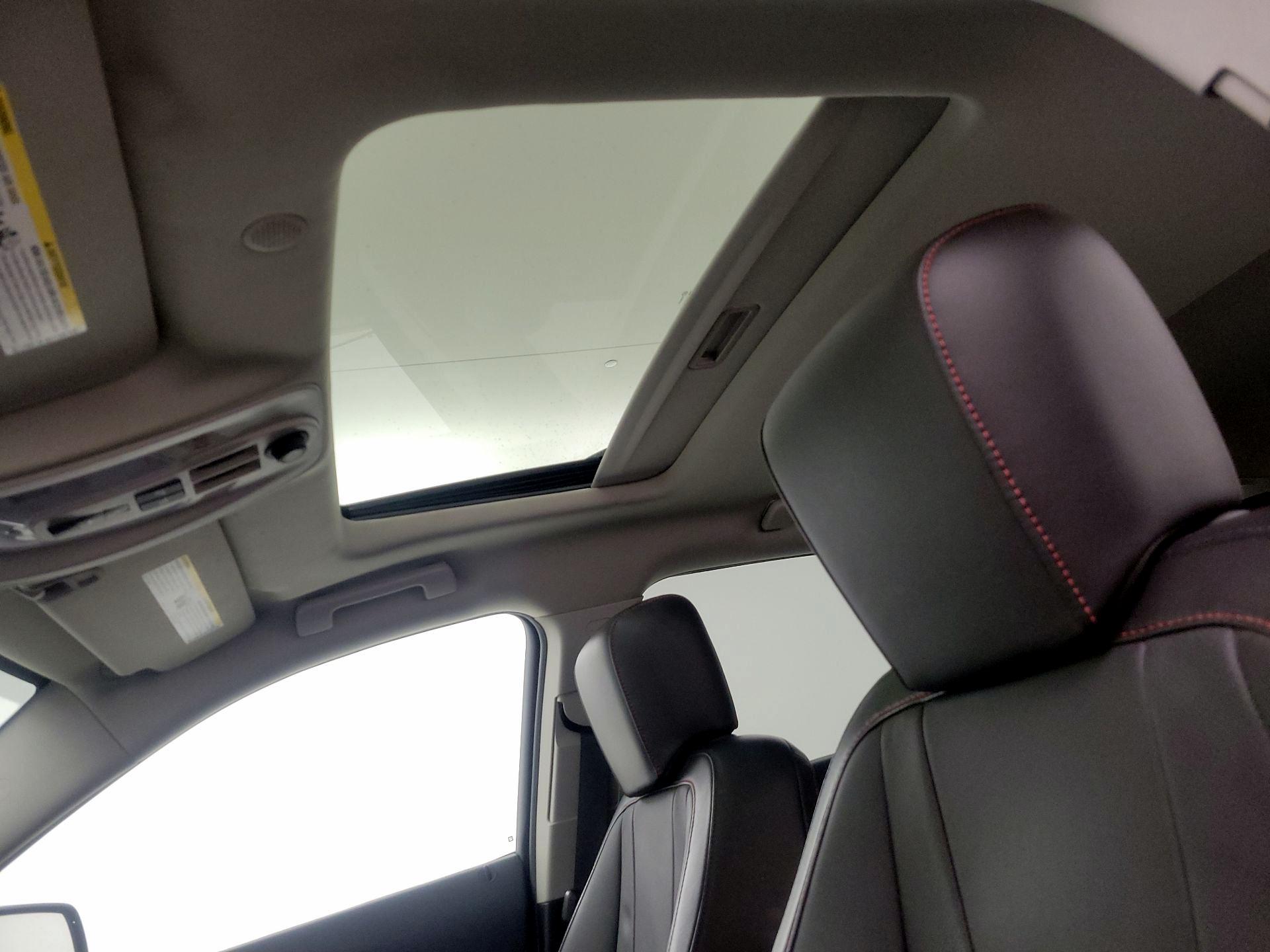 Thumbnail: 2015 Chevrolet Equinox - 18