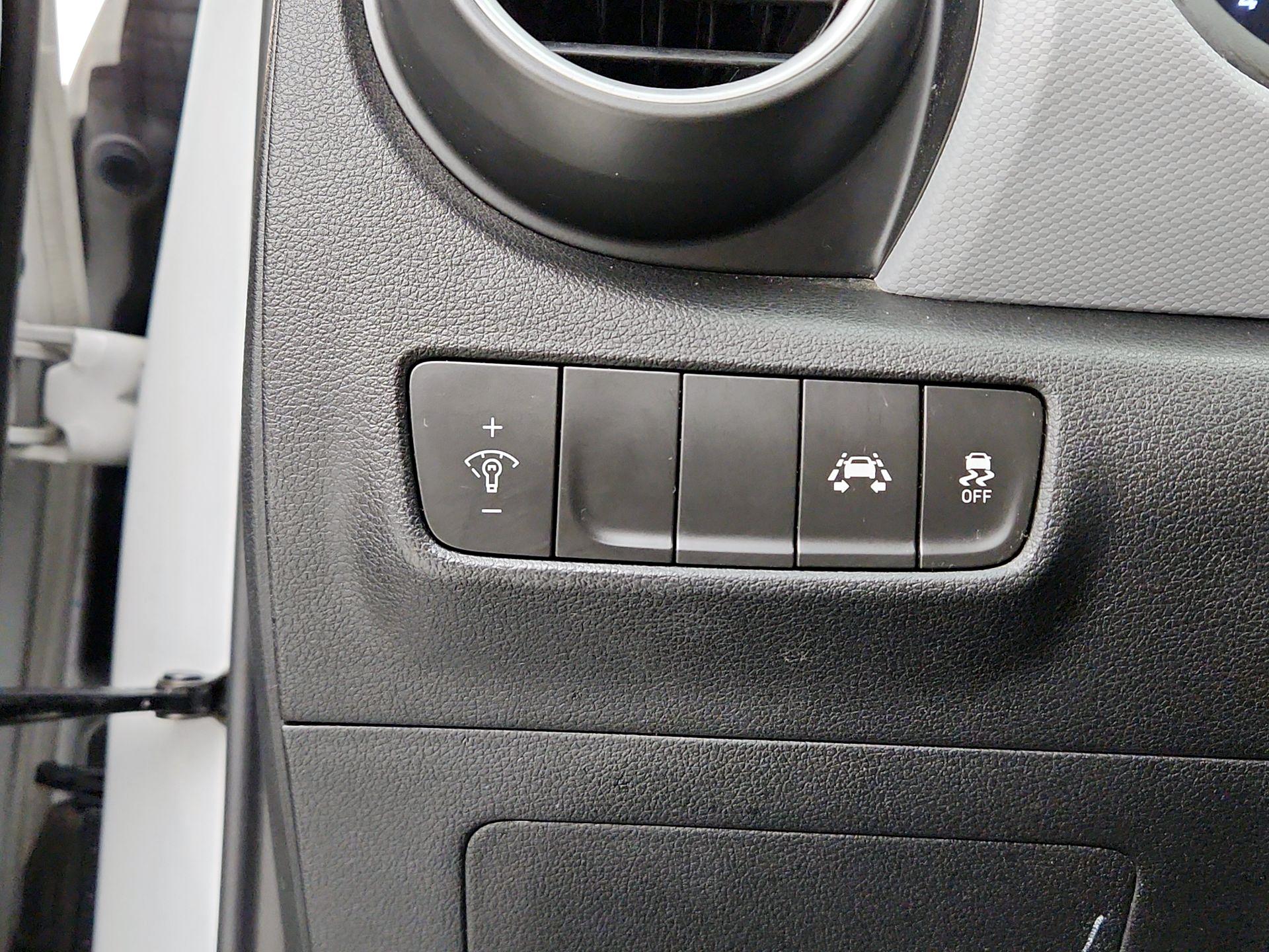 Thumbnail: 2019 Hyundai Kona - 13