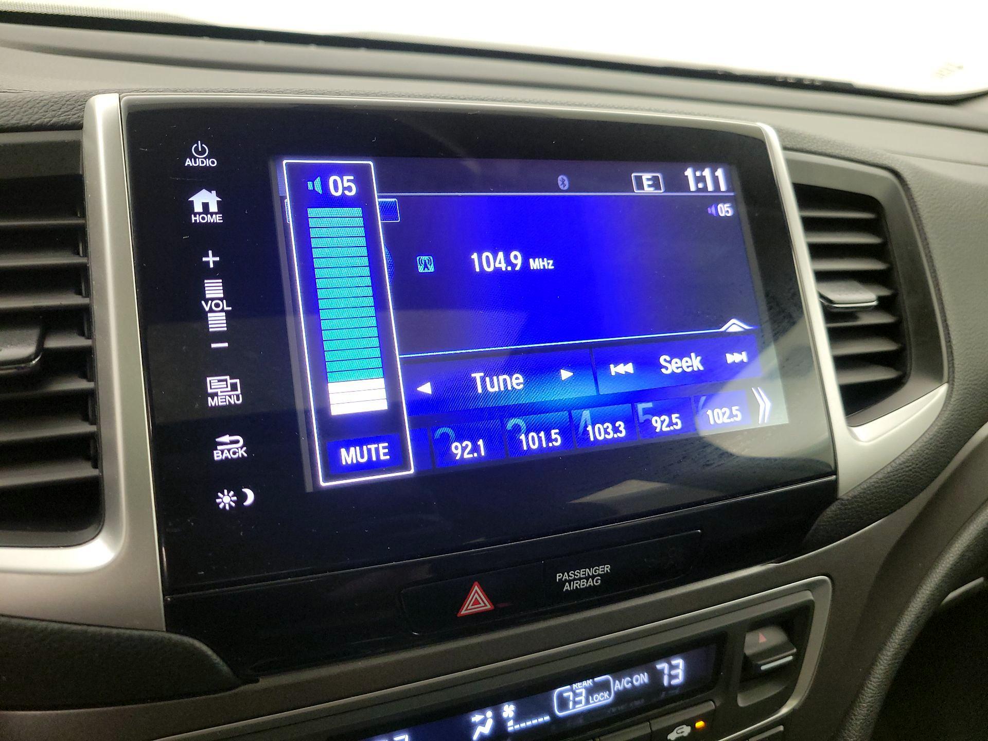 Thumbnail: 2018 Honda Pilot - 15