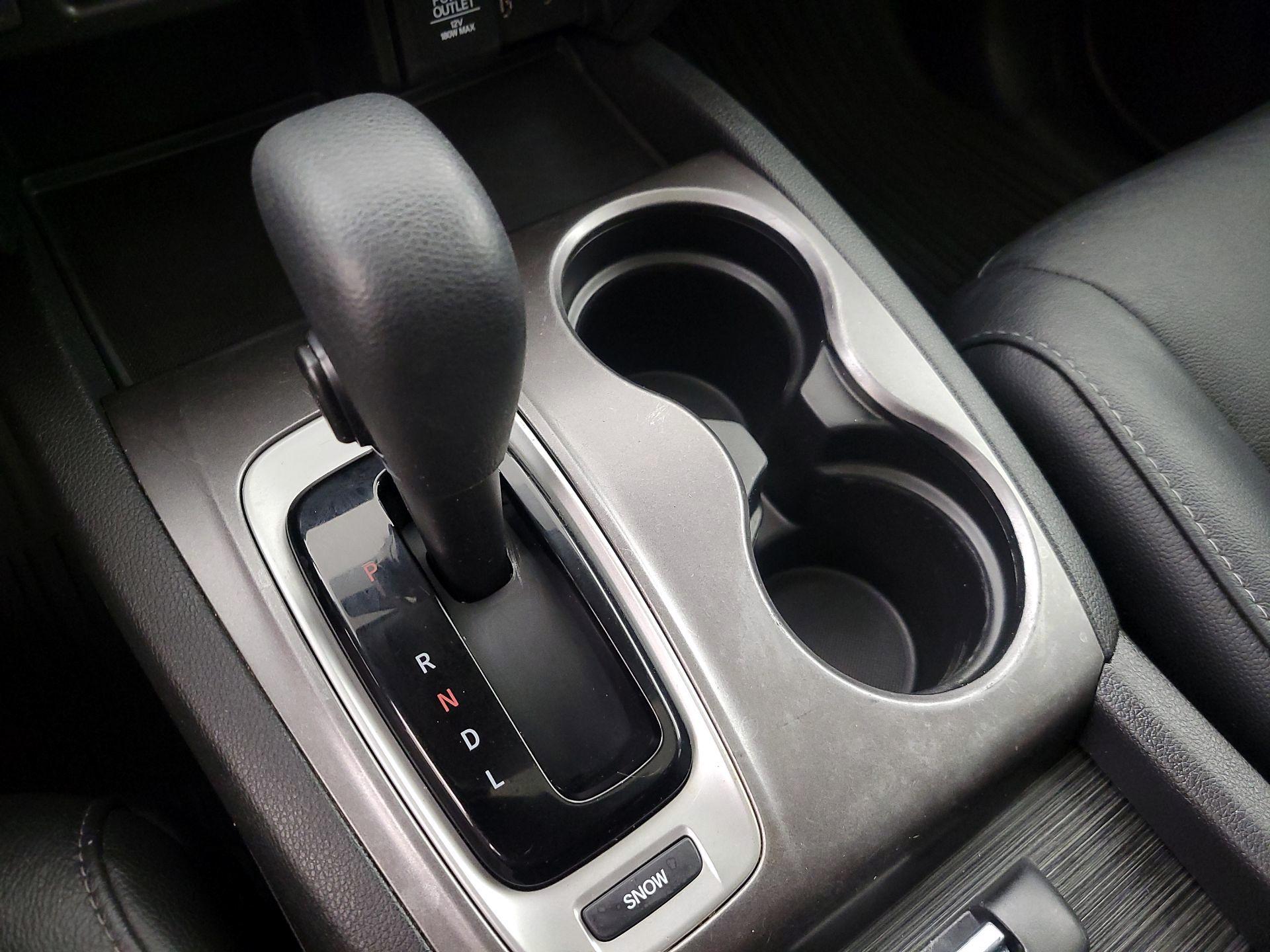 Thumbnail: 2018 Honda Pilot - 17