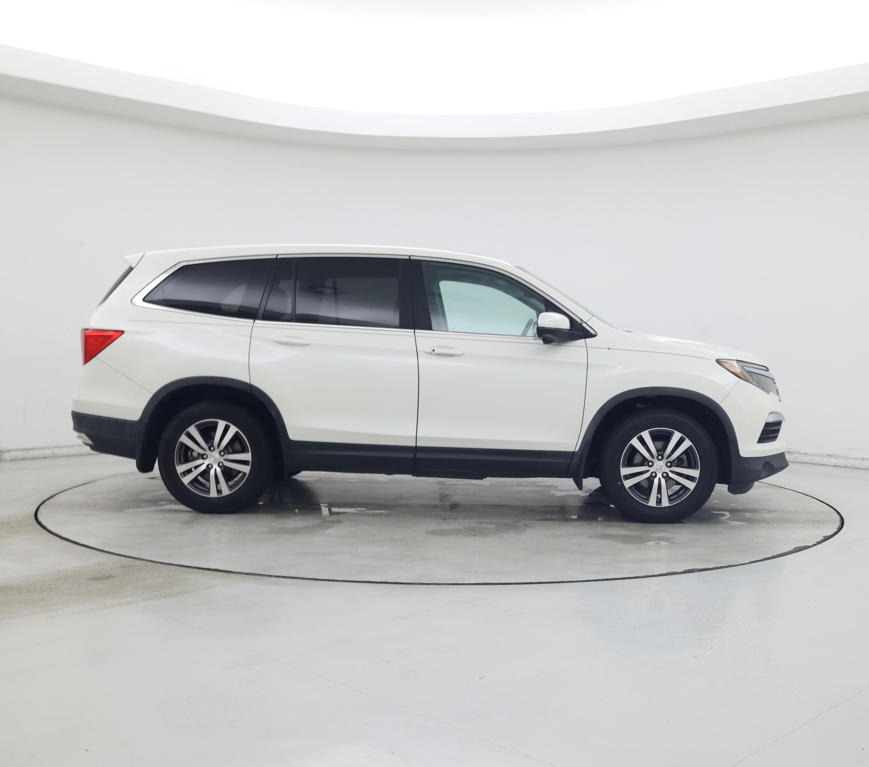 Thumbnail: 2018 Honda Pilot - 7