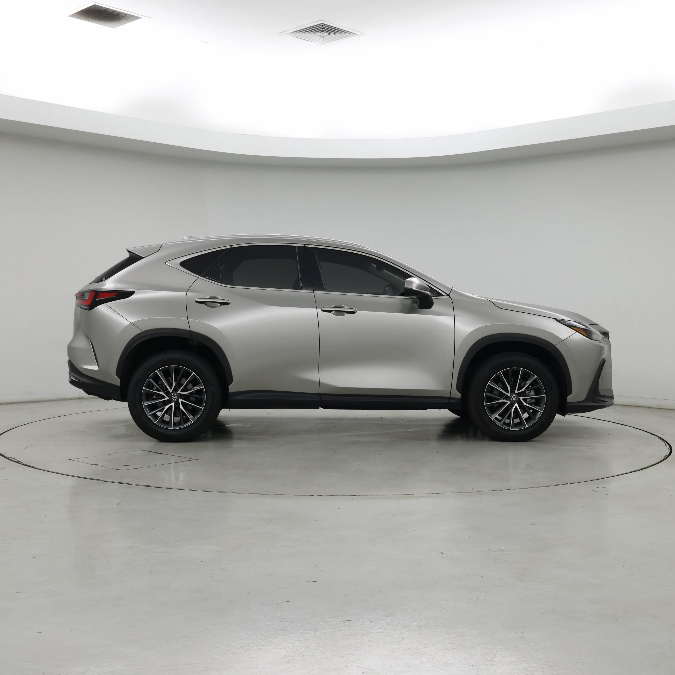 Thumbnail: 2023 Lexus NX - 7
