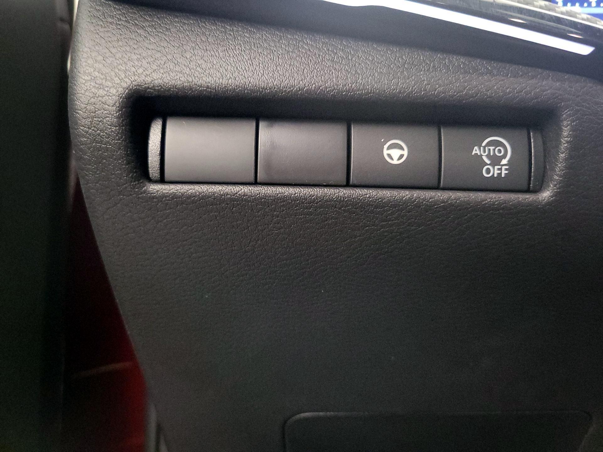 Thumbnail: 2025 Nissan Kicks - 13