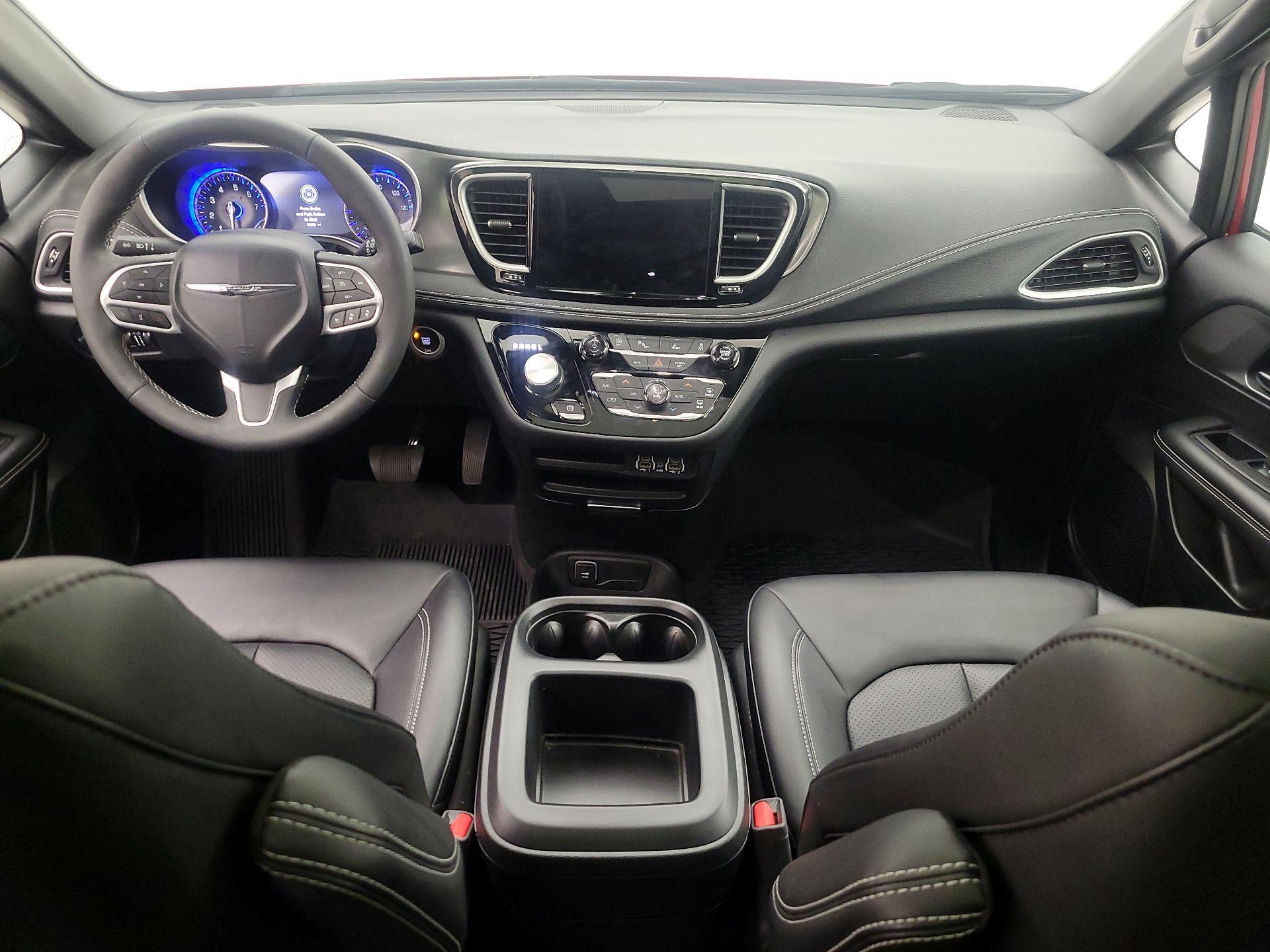 Thumbnail: 2025 Chrysler Pacifica - 9