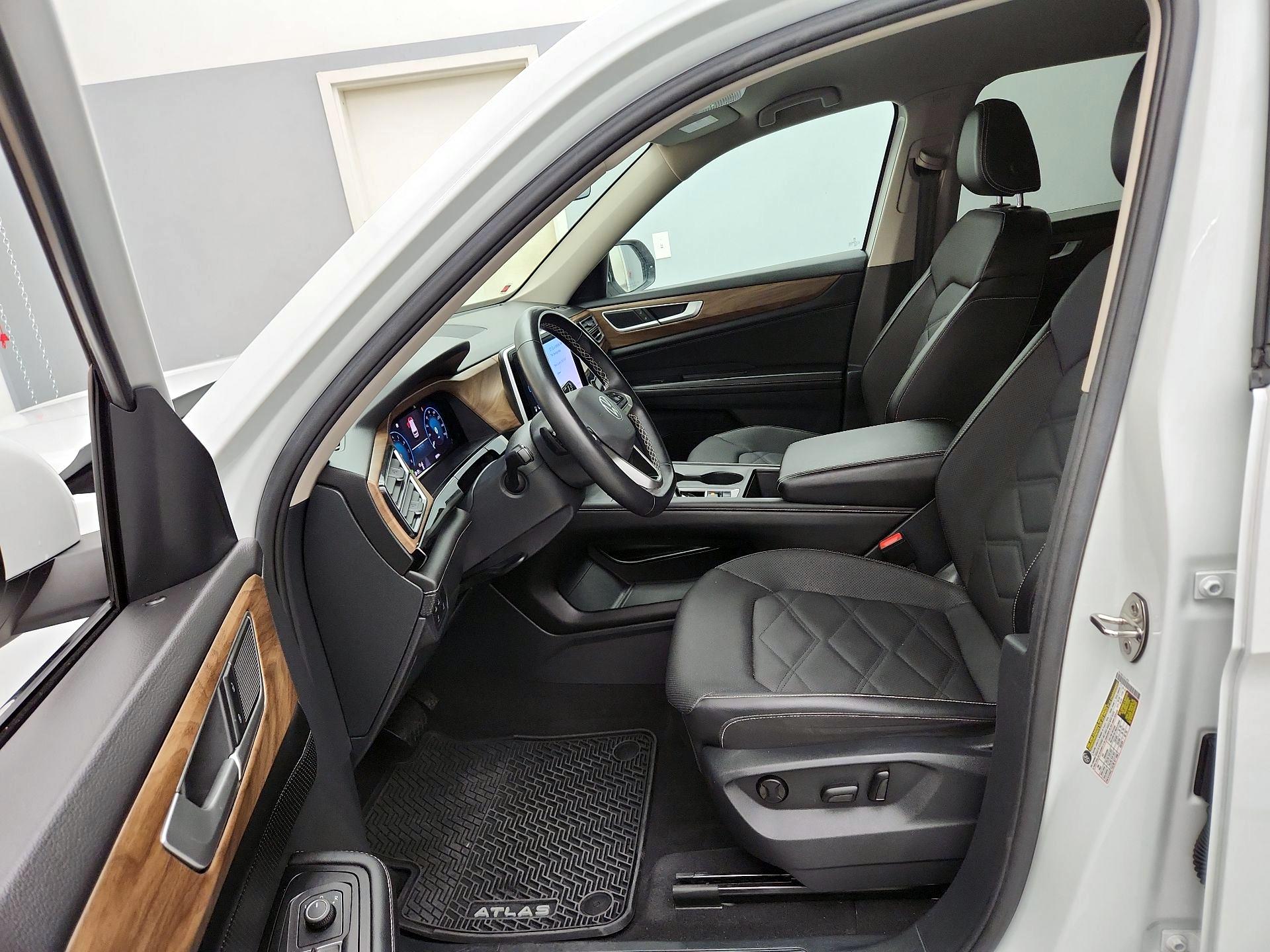 Thumbnail: 2024 Volkswagen Atlas - 11