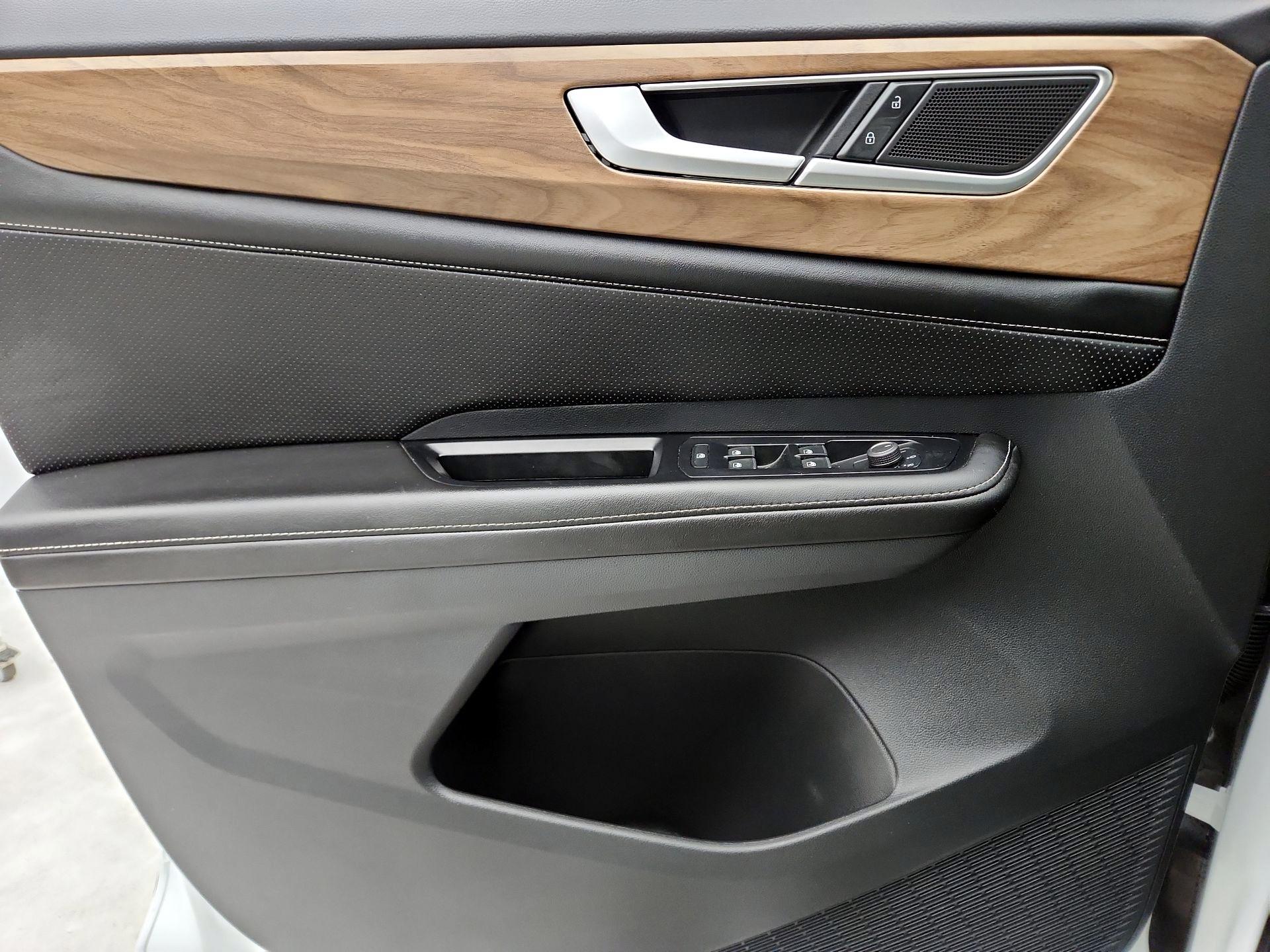 Thumbnail: 2024 Volkswagen Atlas - 12