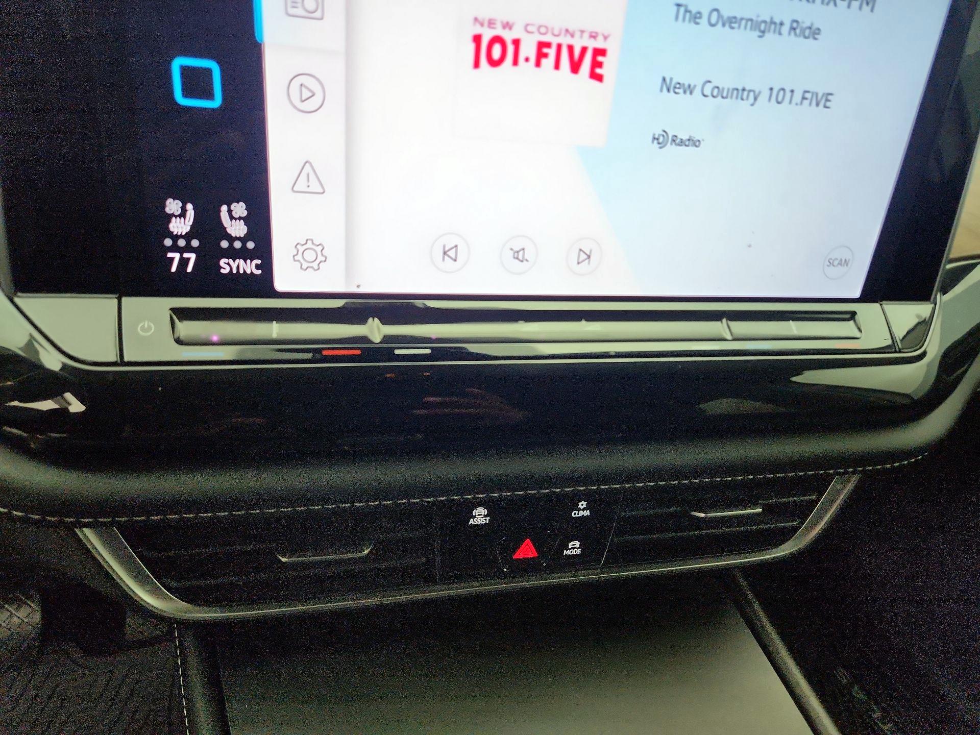 Thumbnail: 2024 Volkswagen Atlas - 16