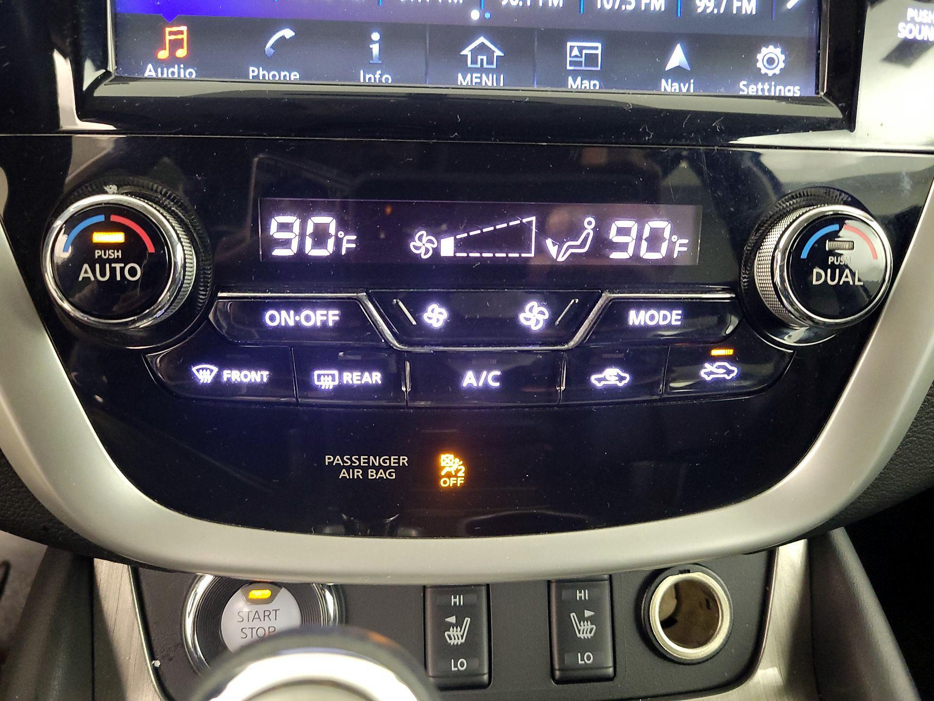 Thumbnail: 2016 Nissan Murano - 17