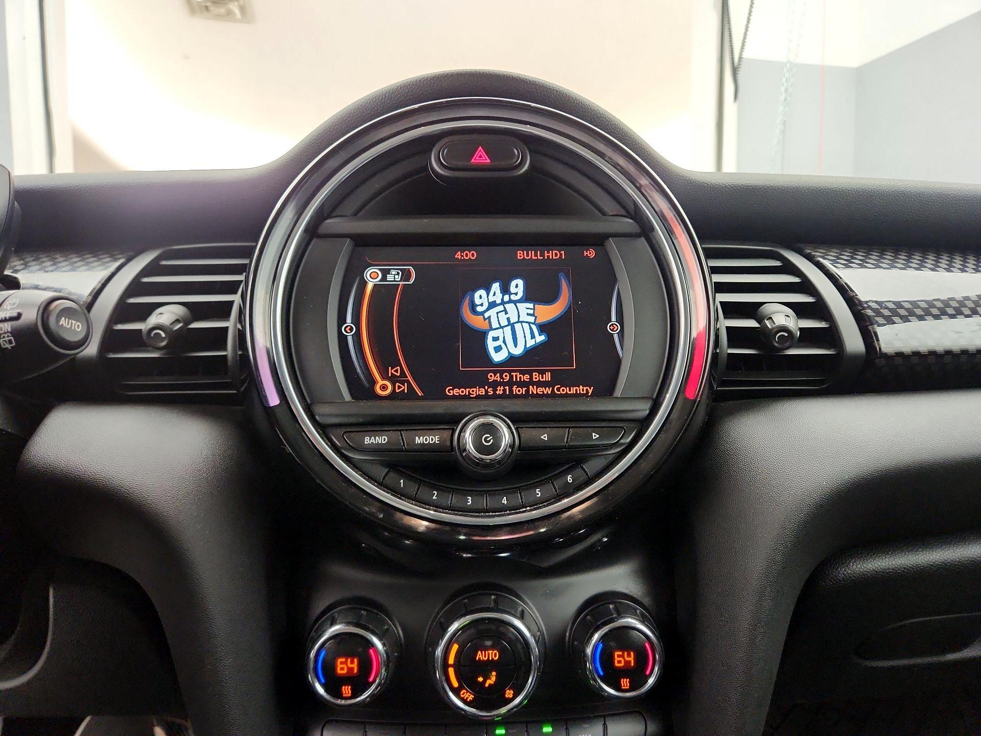 Thumbnail: 2015 MINI Cooper Hardtop - 14