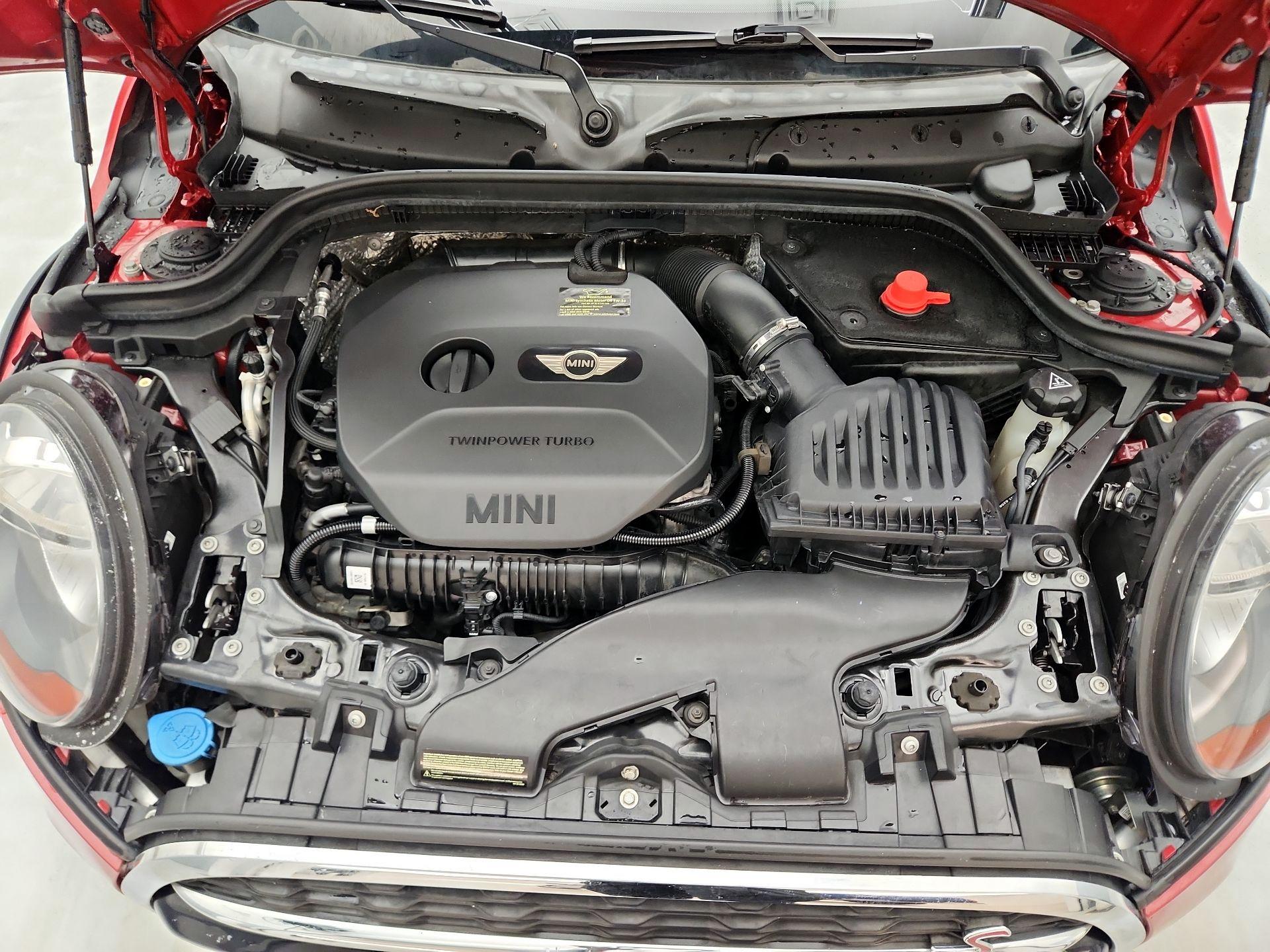 Thumbnail: 2015 MINI Cooper Hardtop - 20