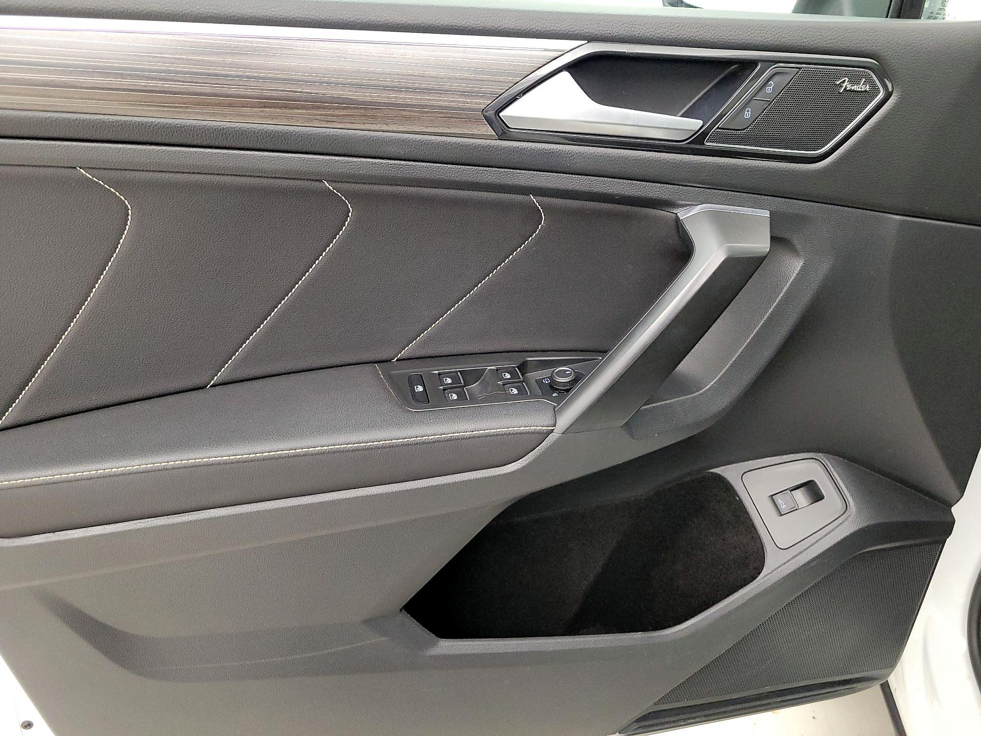 Thumbnail: 2022 Volkswagen Tiguan - 12