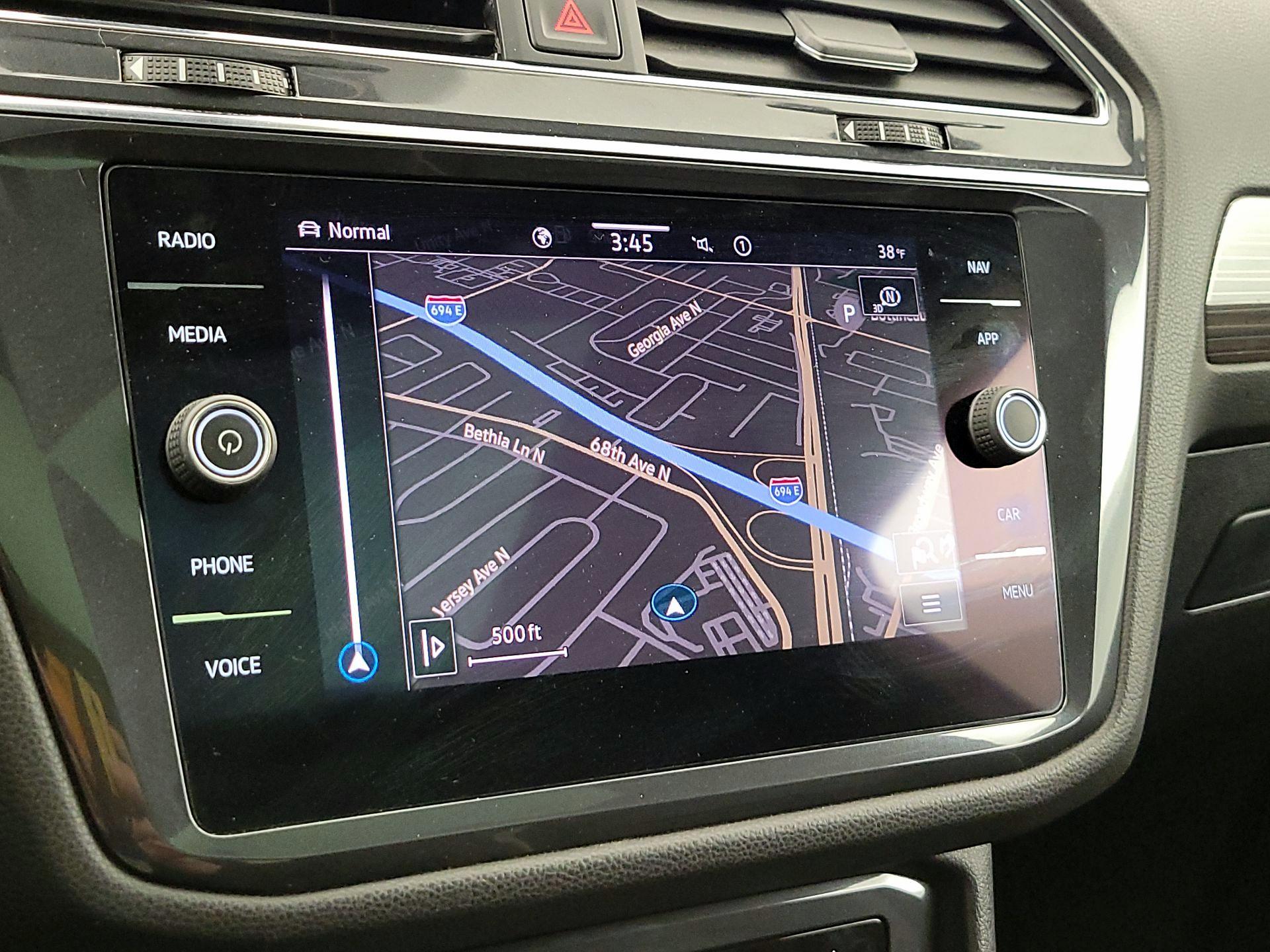 Thumbnail: 2022 Volkswagen Tiguan - 14