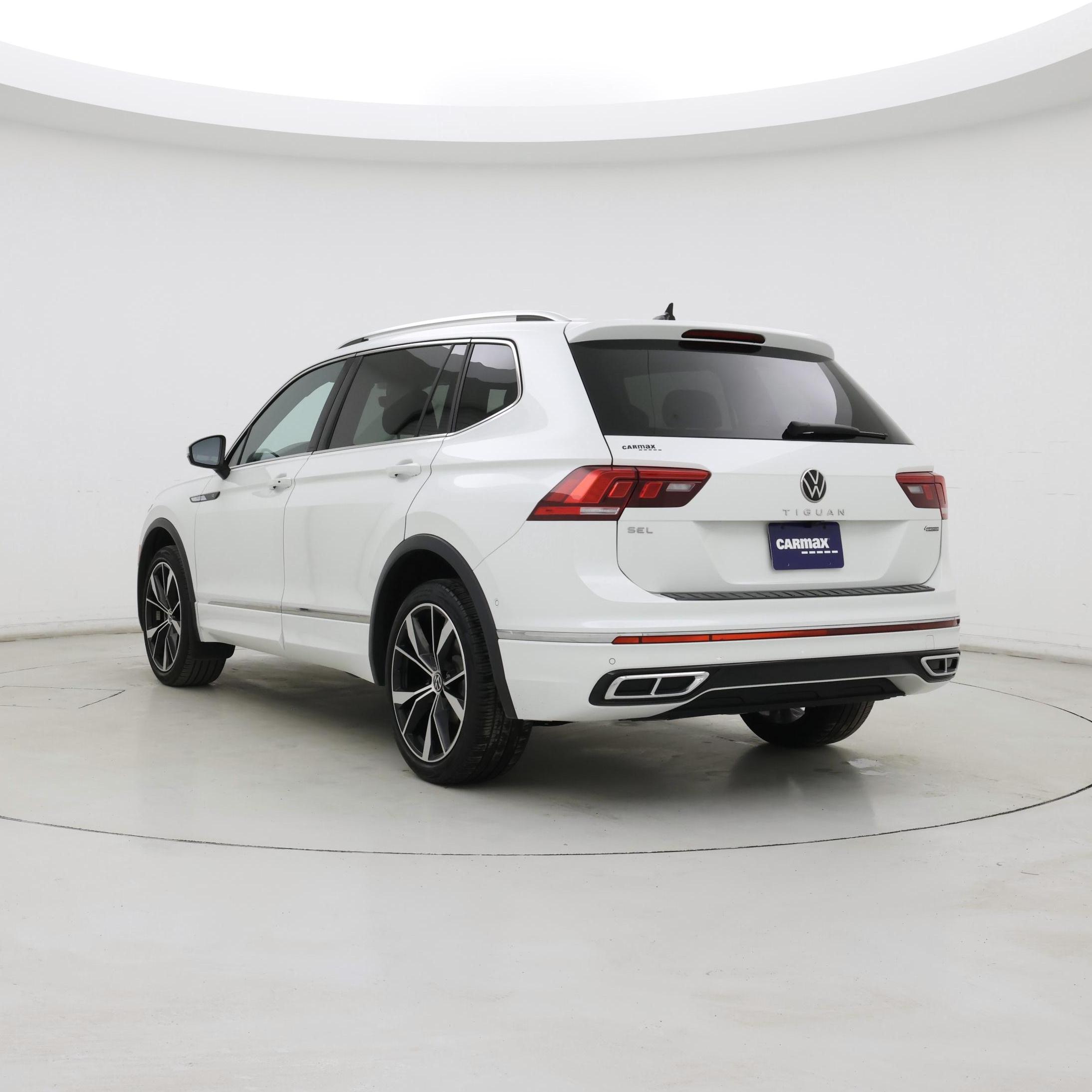 Thumbnail: 2022 Volkswagen Tiguan - 2