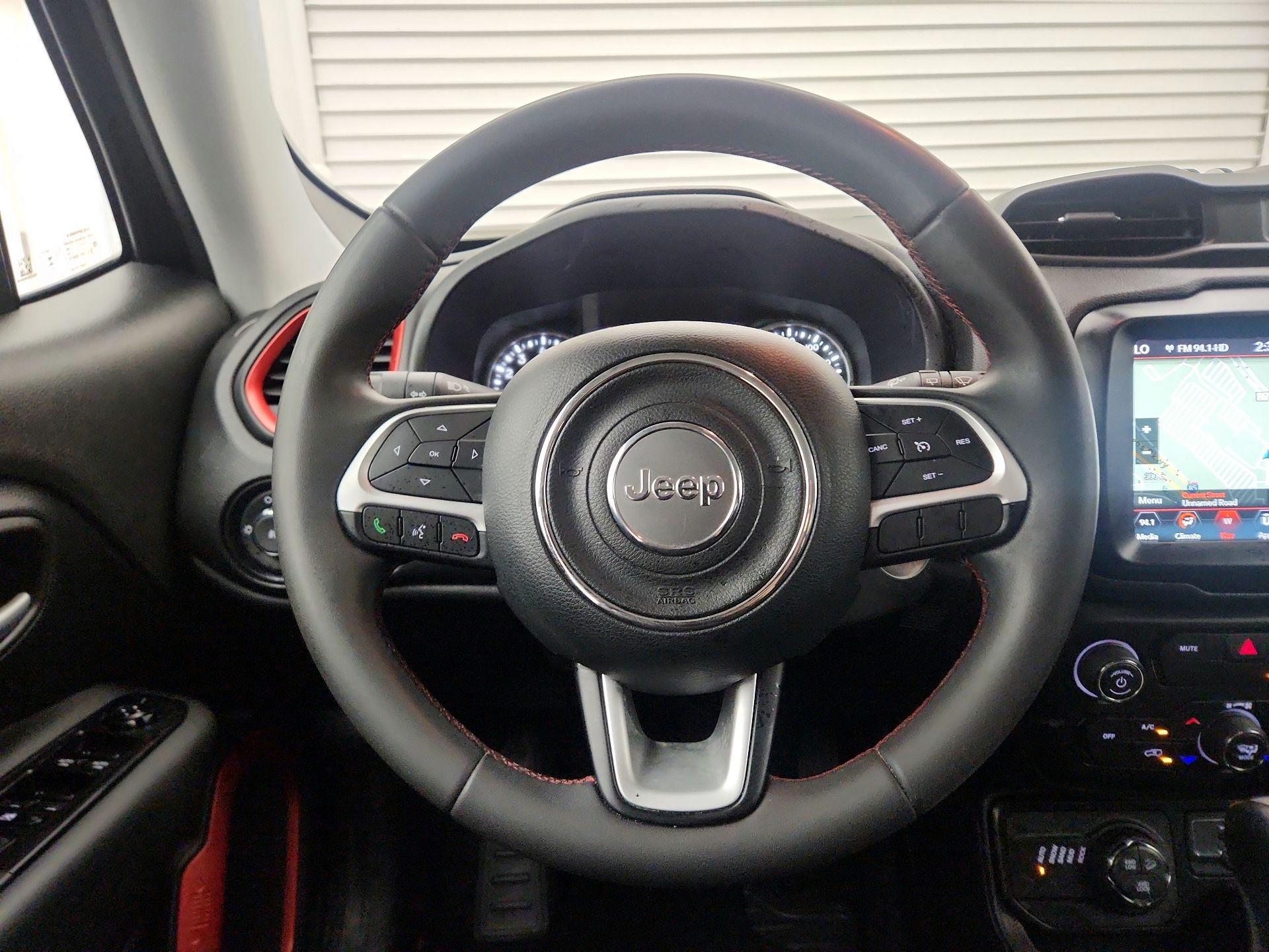 Thumbnail: 2023 Jeep Renegade - 10