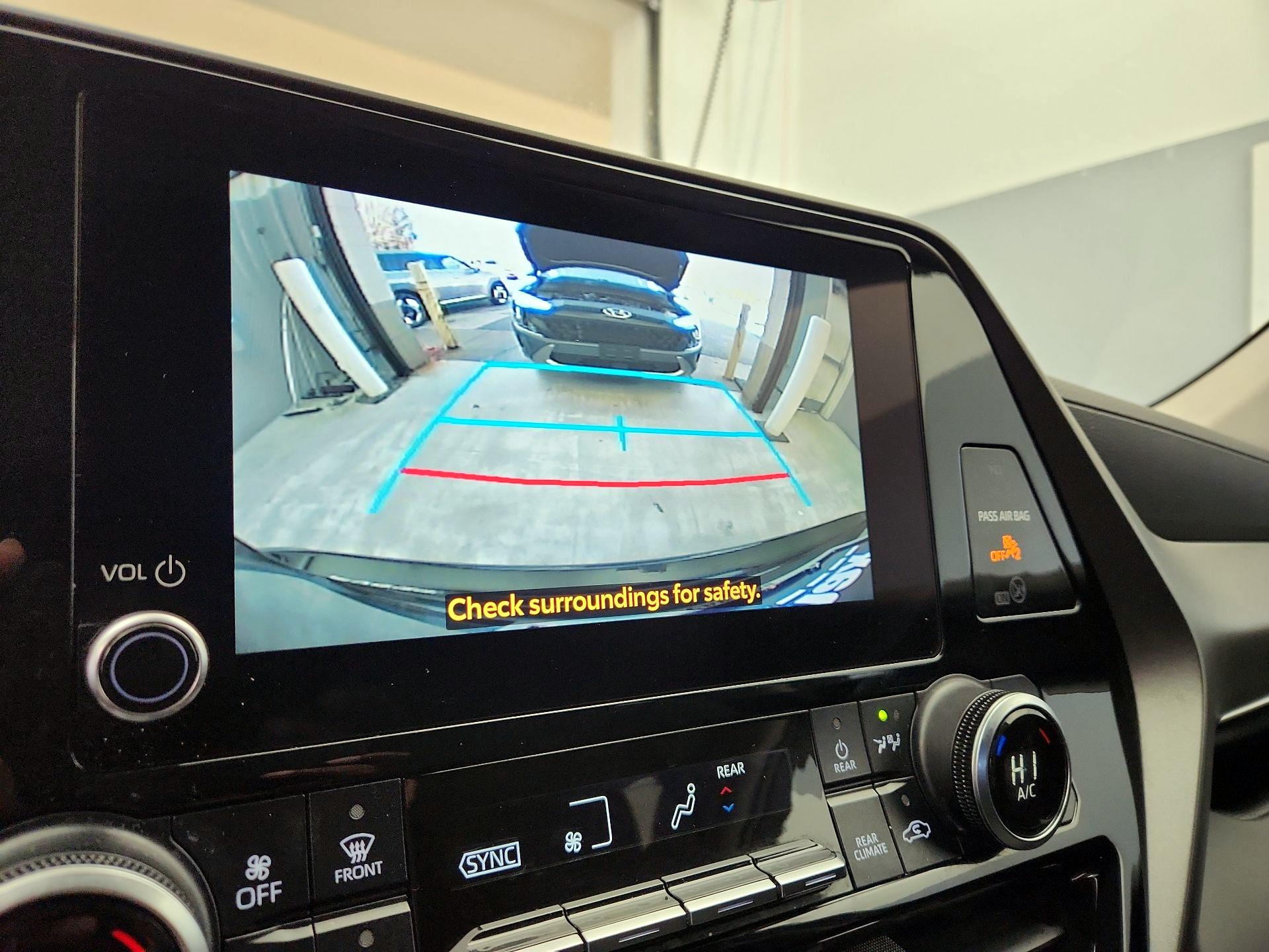 Thumbnail: 2024 Toyota Highlander - 14