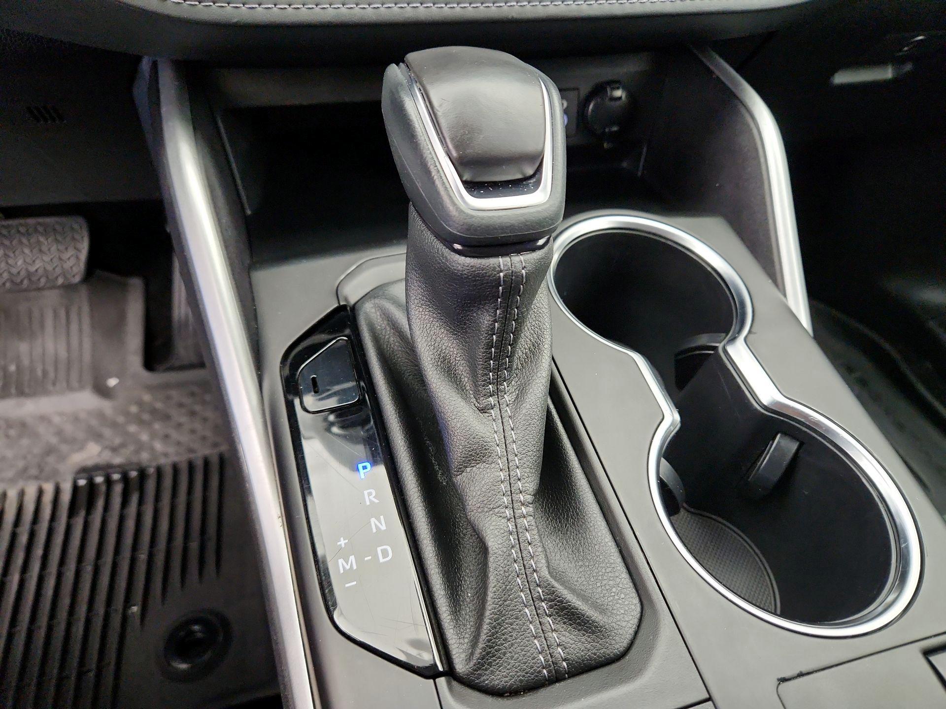 Thumbnail: 2024 Toyota Highlander - 17