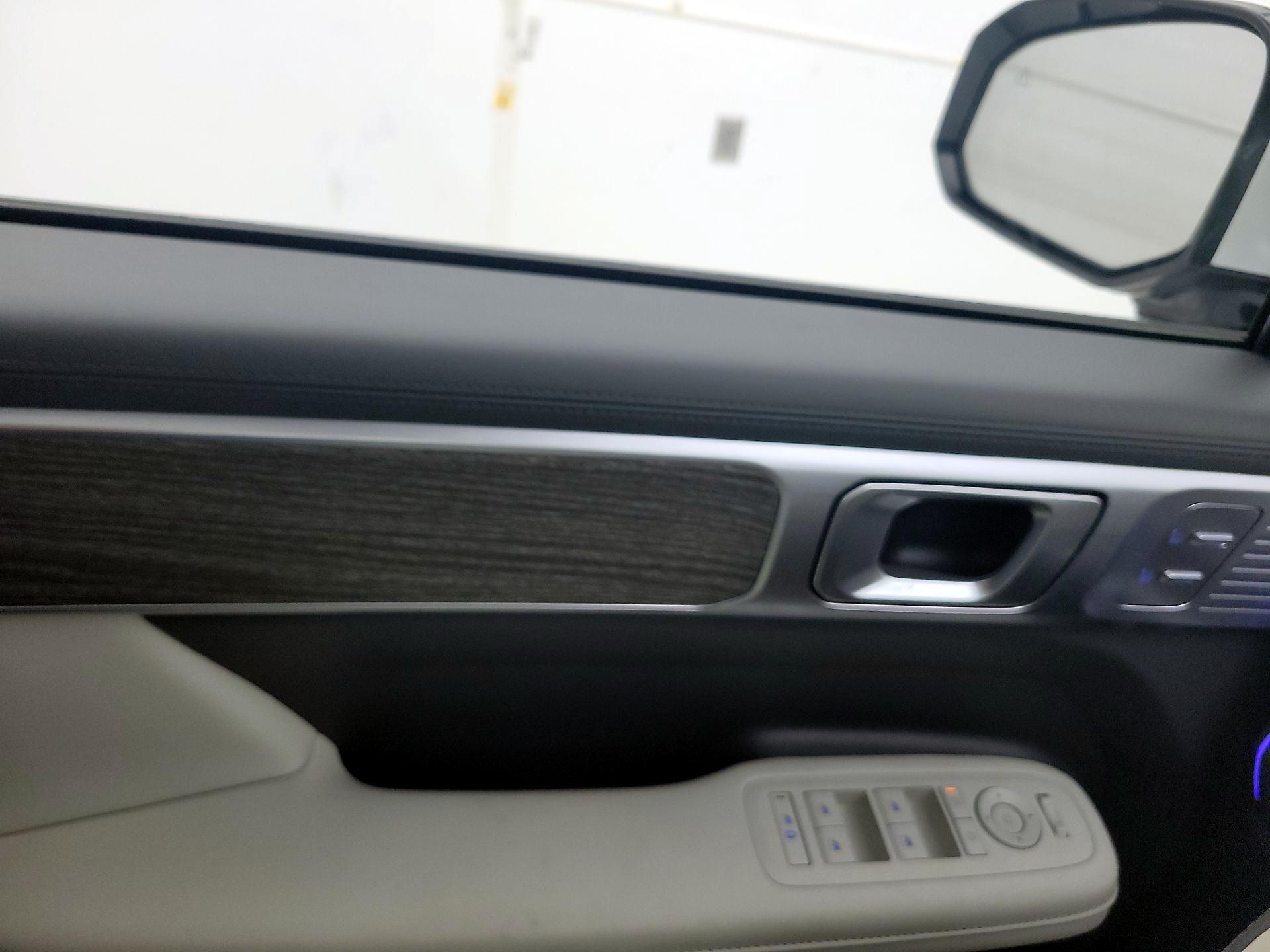 Thumbnail: 2025 Hyundai Santa Fe - 10