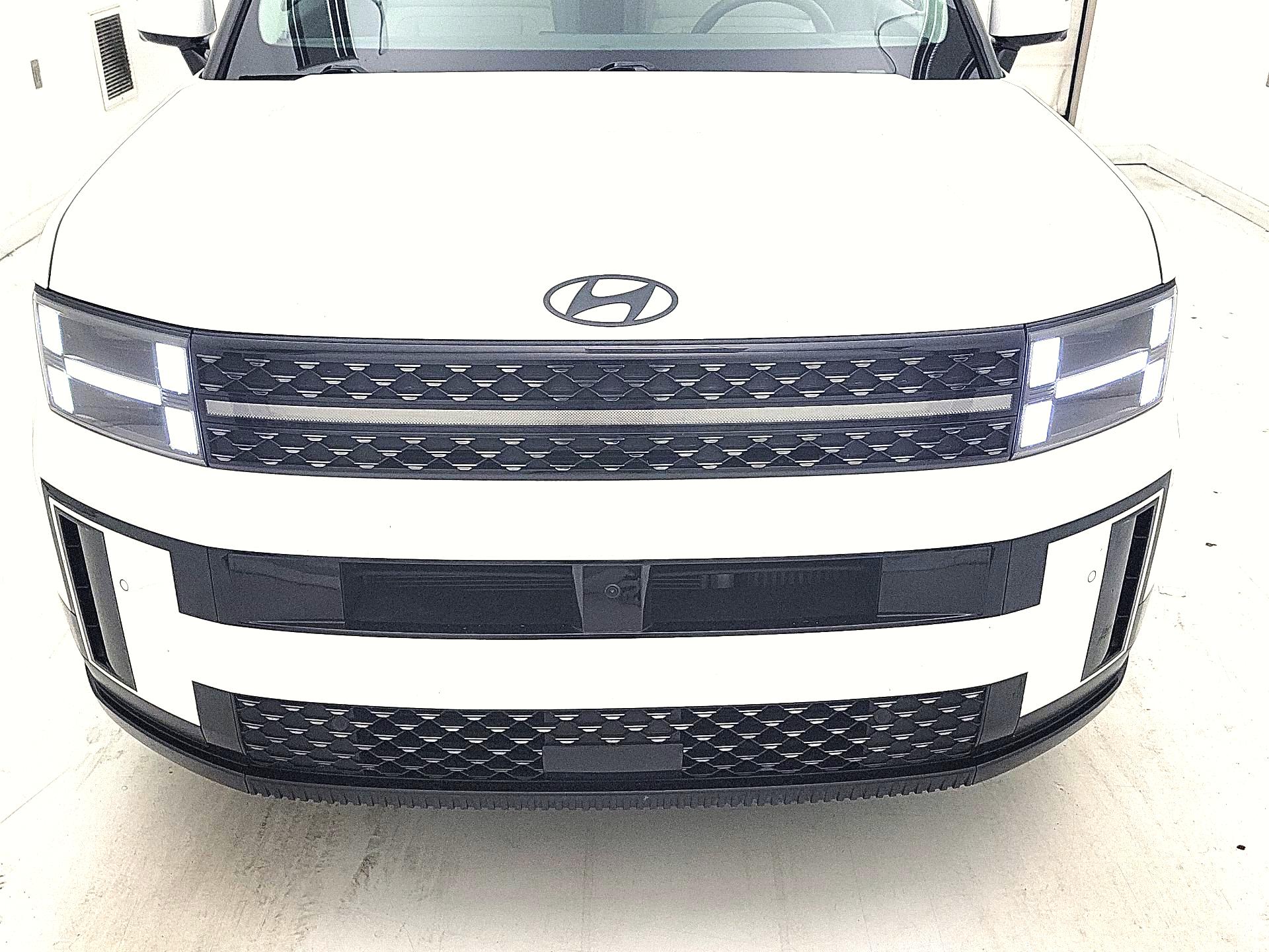 Thumbnail: 2025 Hyundai Santa Fe - 2