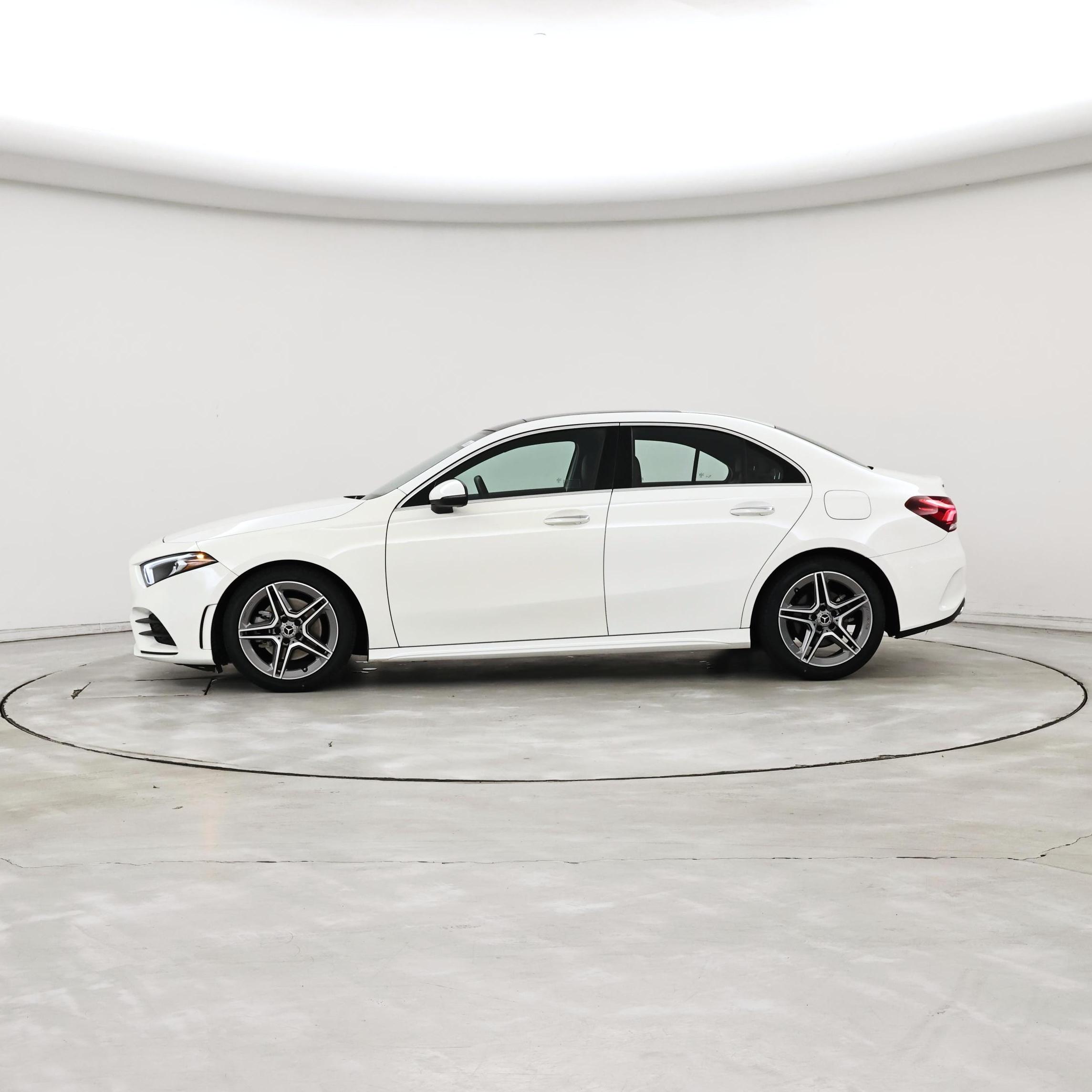 Thumbnail: 2022 Mercedes-Benz A-Class - 3